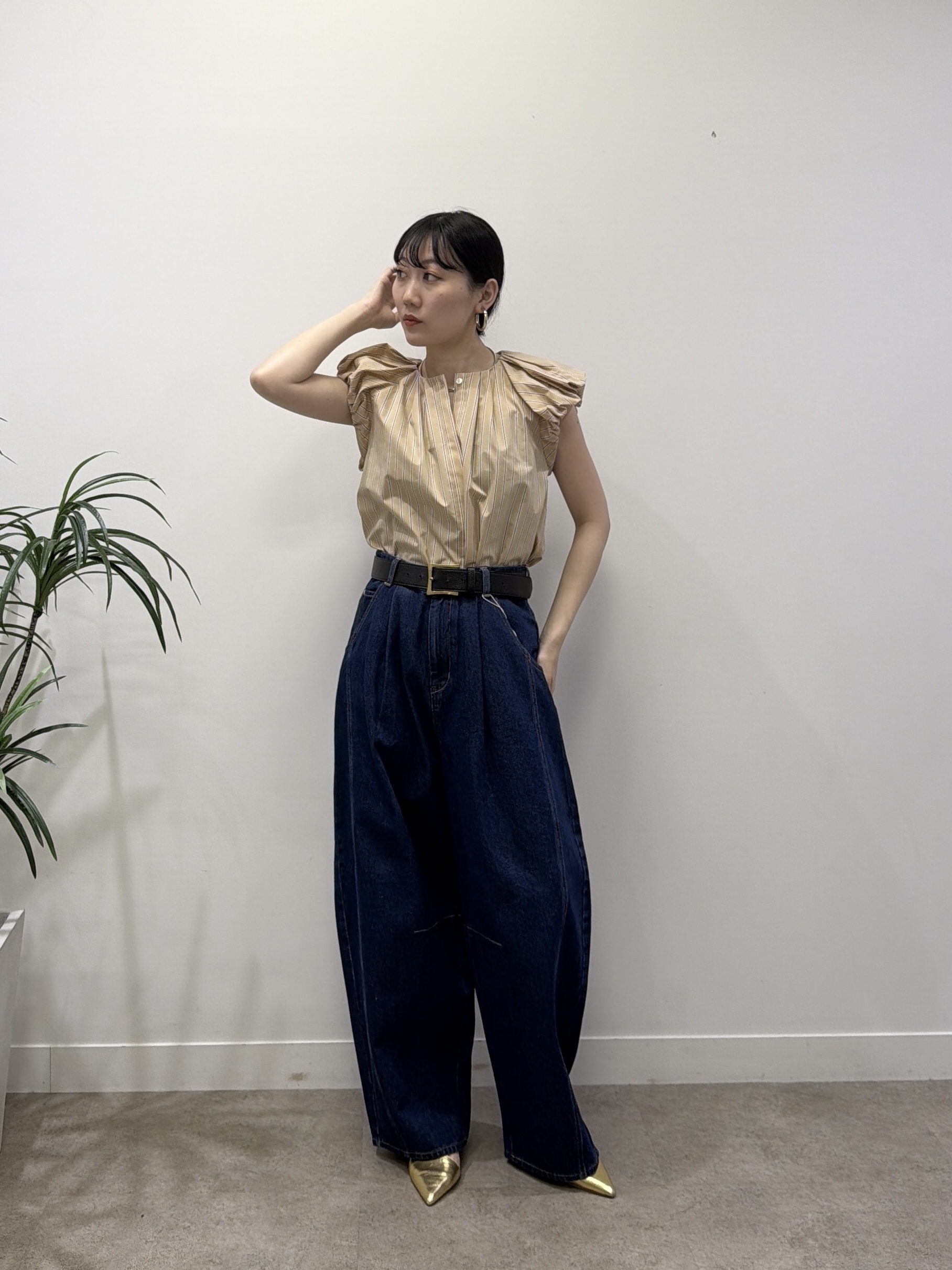 rinaさんの「INDIVI｜タイプライターパフショルシャツ」を使ったコーディネート