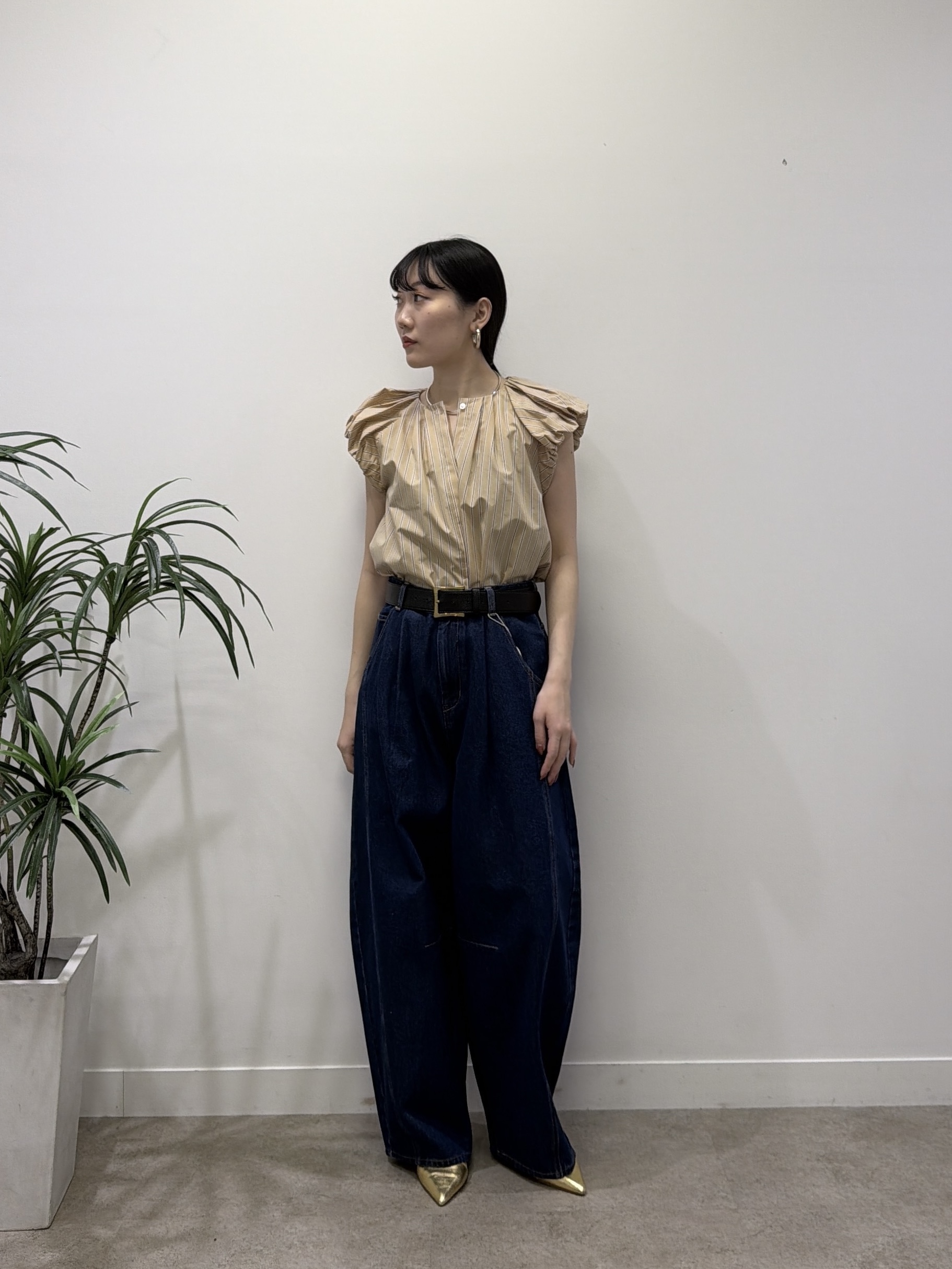 rinaさんの「INDIVI｜タイプライターパフショルシャツ」を使ったコーディネート