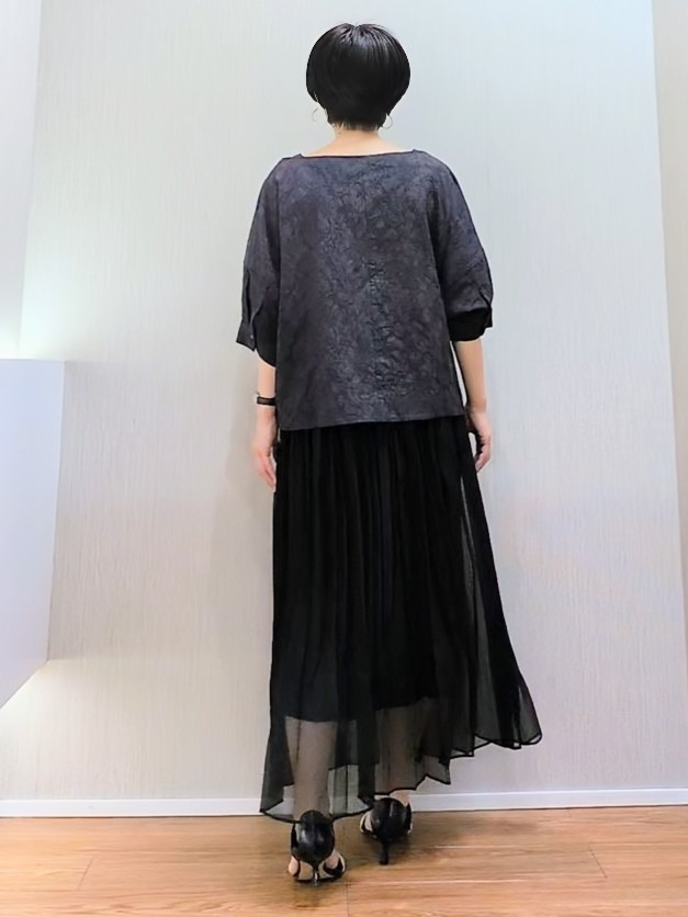 ミズタさんの「UNTITLED｜【洗える/ショート丈】ジャカードボートネックブラウス」を使ったコーディネート