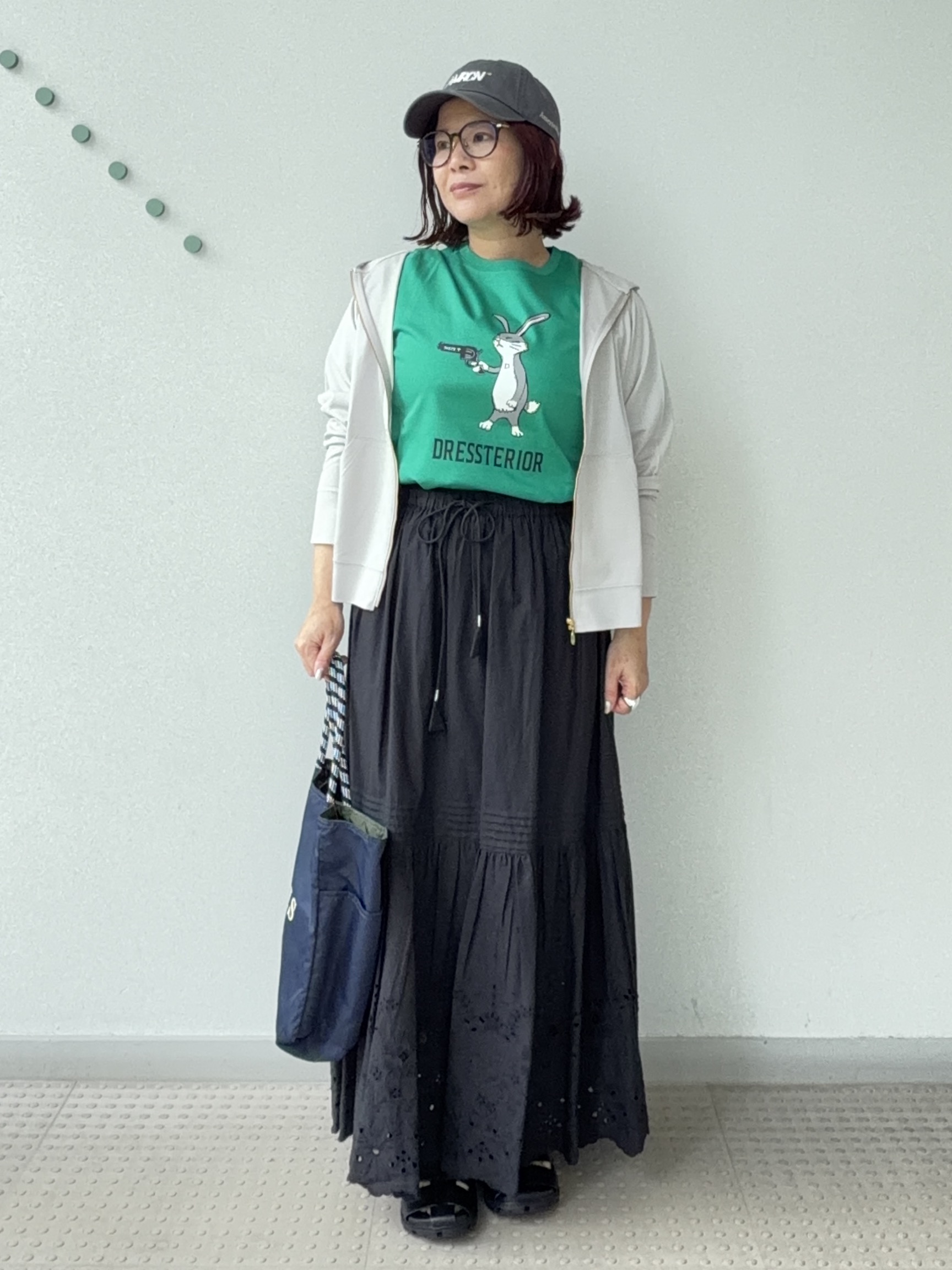 Asamiさんの「DRESSTERIOR｜【接触冷感／抗菌防臭／消臭】アイスクリアコットン ピストルラビットT」を使ったコーディネート