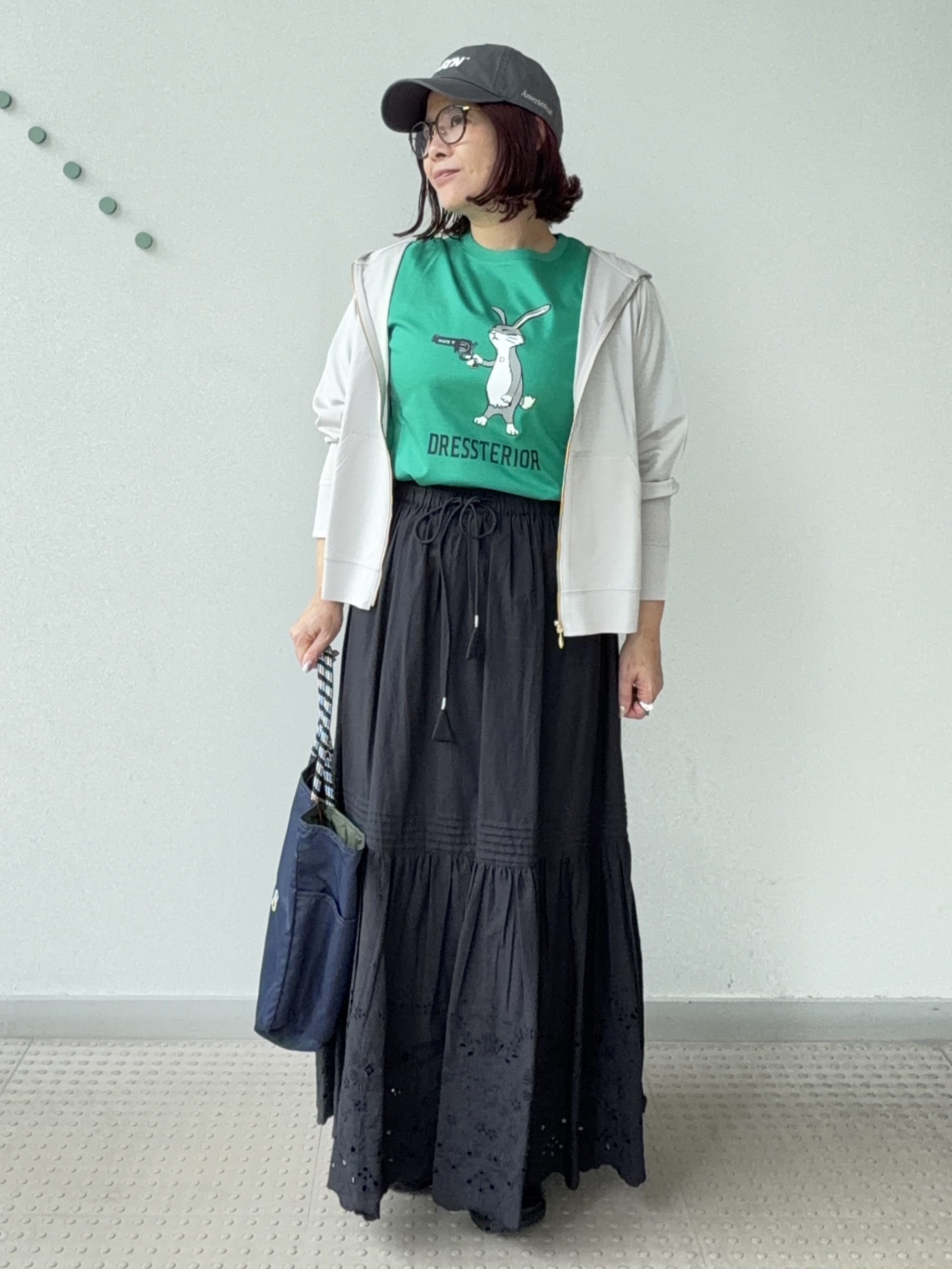 Asamiさんの「DRESSTERIOR｜【接触冷感／抗菌防臭／消臭】アイスクリアコットン ピストルラビットT」を使ったコーディネート