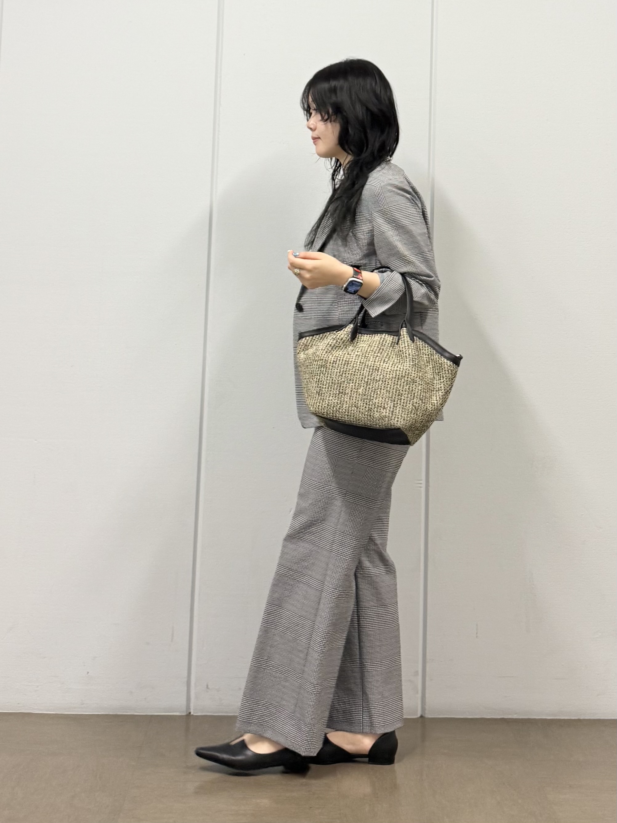 mizukiさんの「INDIVI｜【さらに軽く軽快！／着る日傘】ドルマントップス」を使ったコーディネート