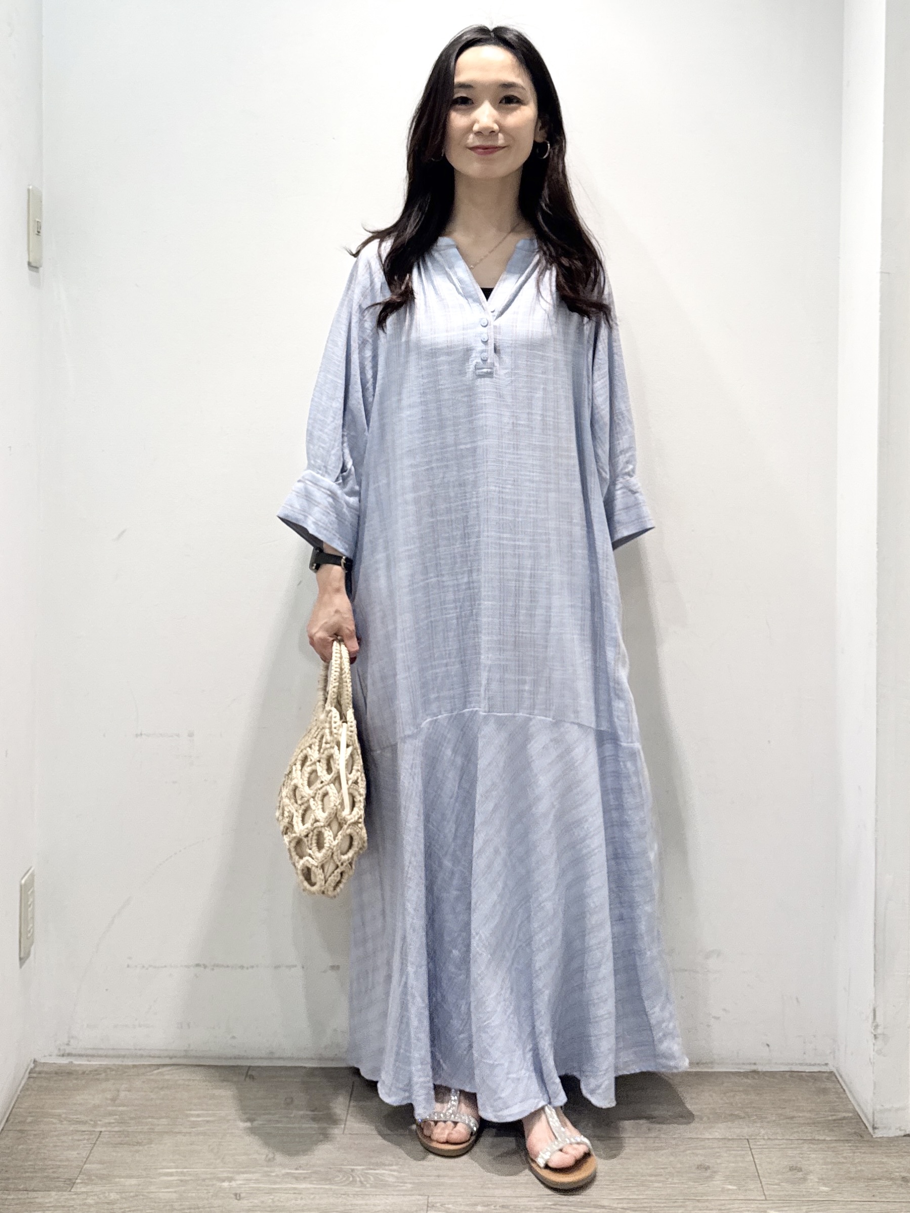 yuicciさんの「OPAQUE.CLIP｜キーネックロングワンピース【洗える】」を使ったコーディネート