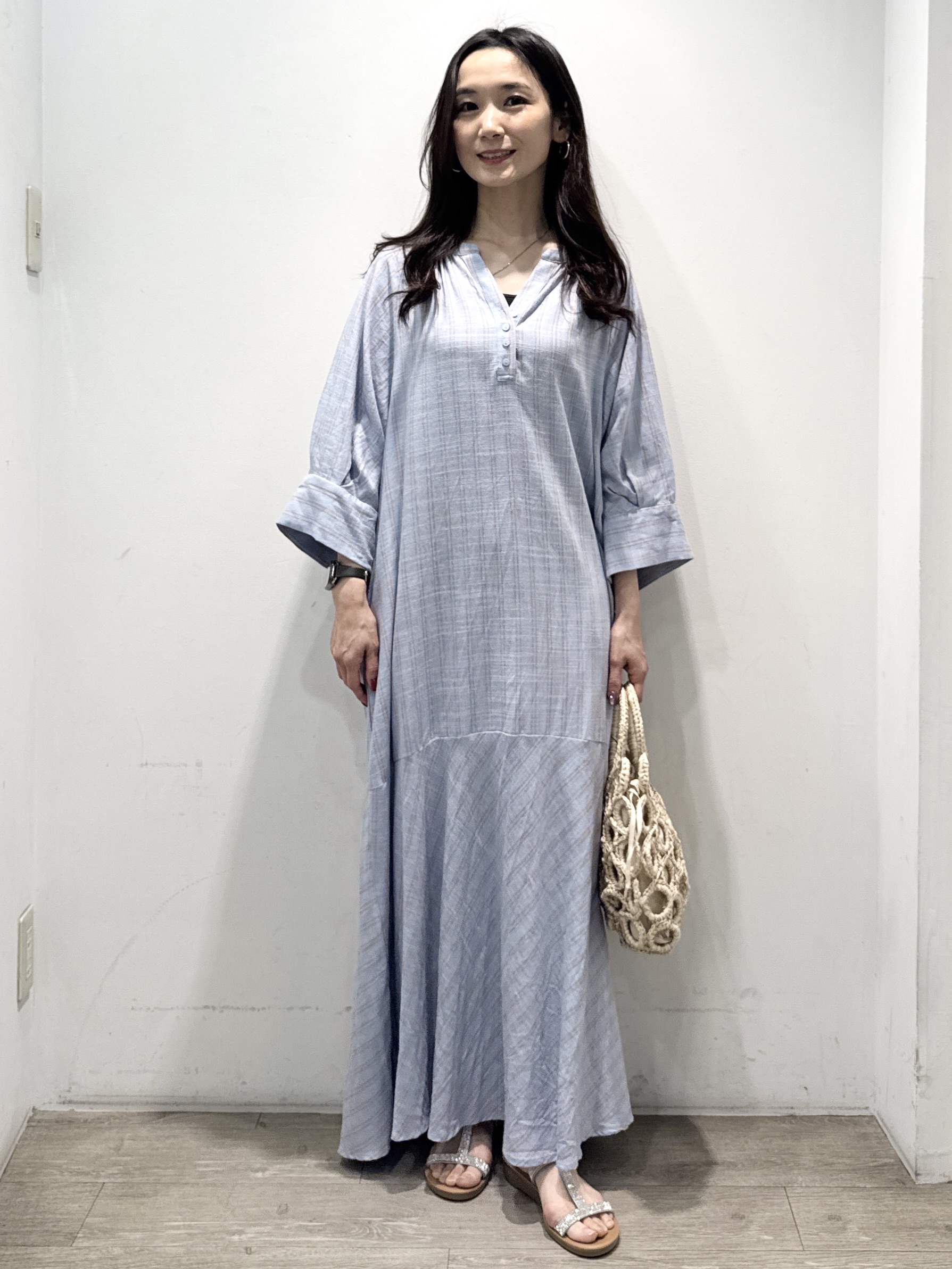 yuicciさんの「OPAQUE.CLIP｜キーネックロングワンピース【洗える】」を使ったコーディネート