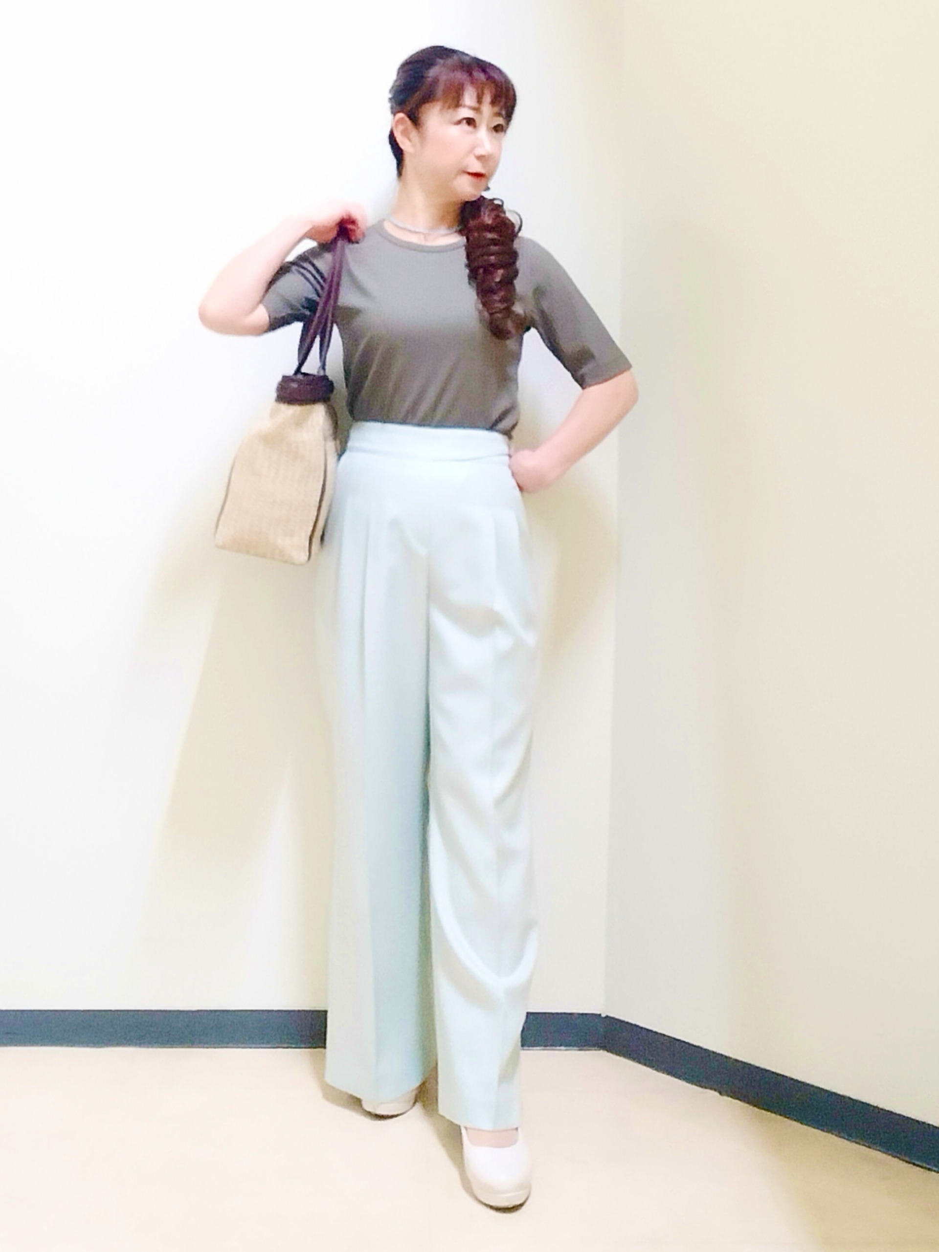 花さんの「Reflect｜【インナーにおすすめ◎】クルーネックストレッチリブトップス」を使ったコーディネート