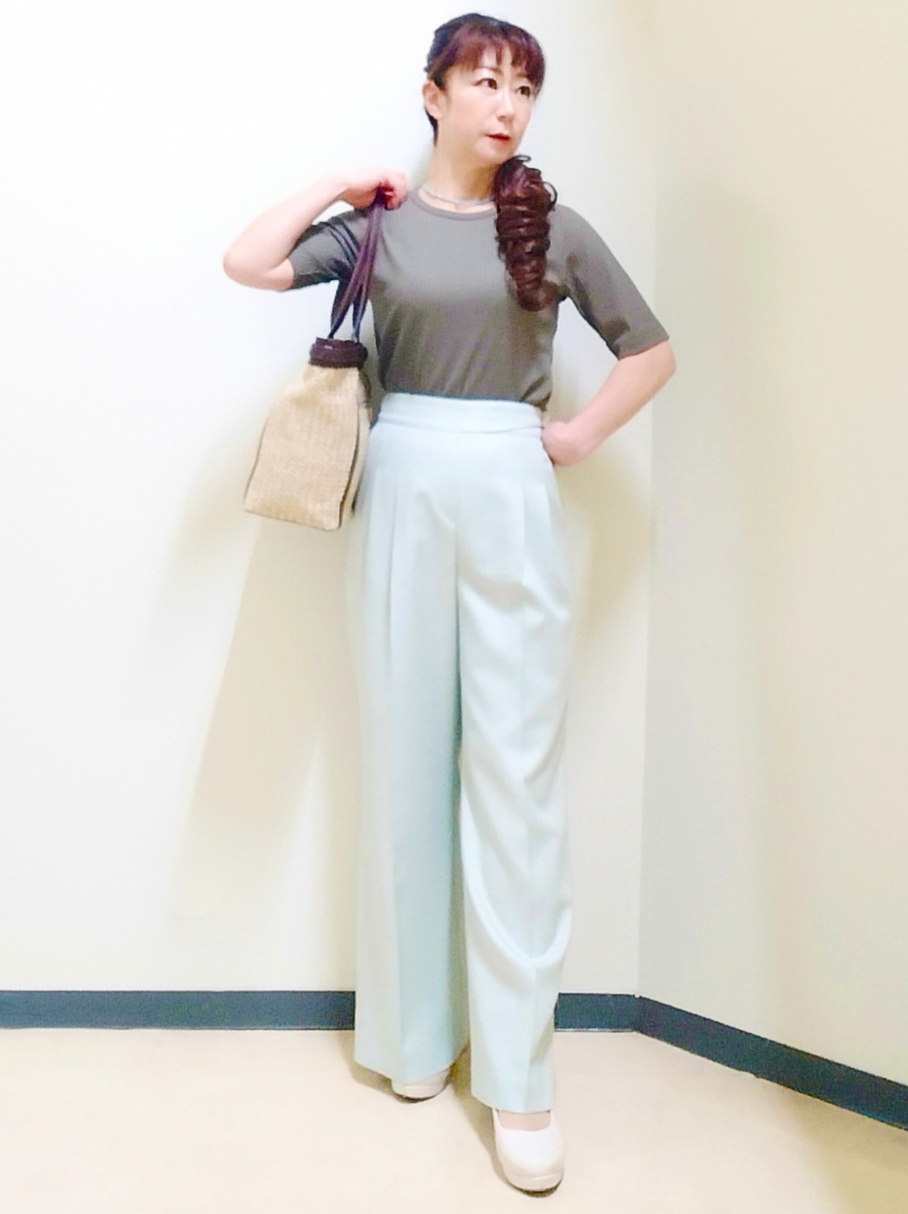 花さんの「Reflect｜【インナーにおすすめ◎】クルーネックストレッチリブトップス」を使ったコーディネート