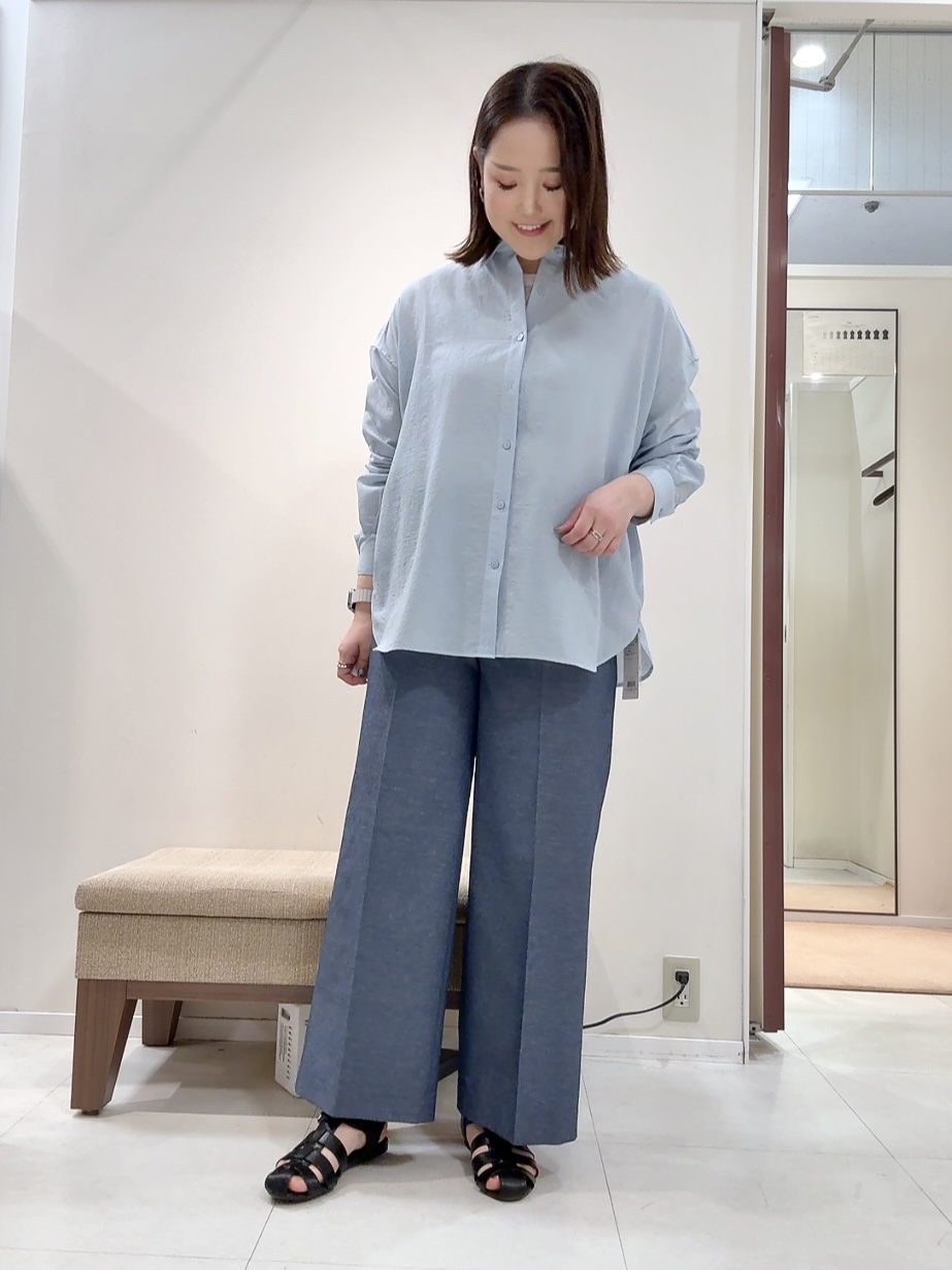 YUIさんの「UNTITLED｜【2WAY/マシンウォッシャブル】カシュクールデザインシャツ」を使ったコーディネート