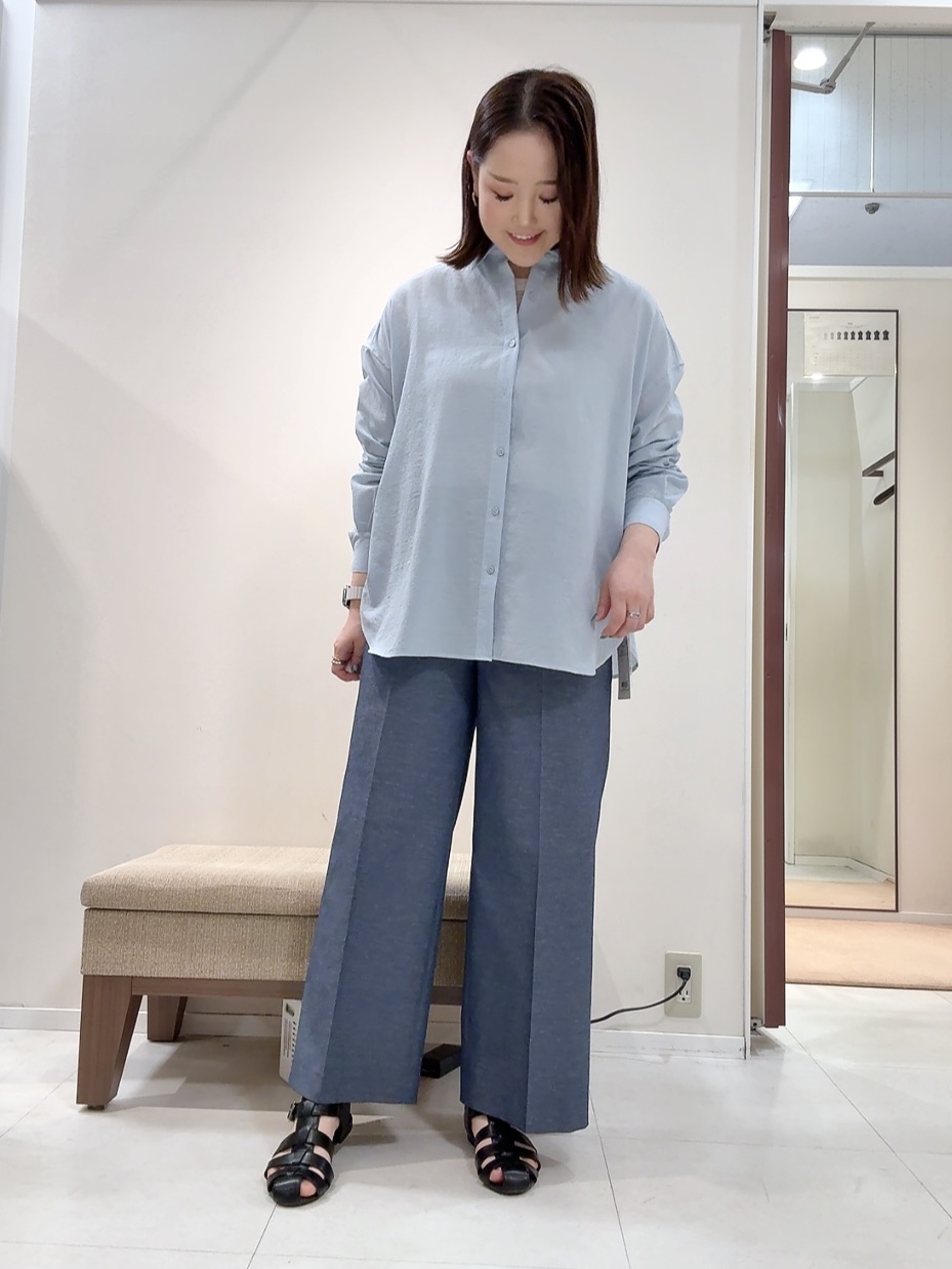 YUIさんの「UNTITLED｜【2WAY/マシンウォッシャブル】カシュクールデザインシャツ」を使ったコーディネート