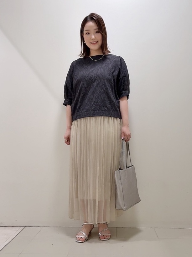 YUIさんの「UNTITLED｜【洗える/ショート丈】ジャカードボートネックブラウス」を使ったコーディネート