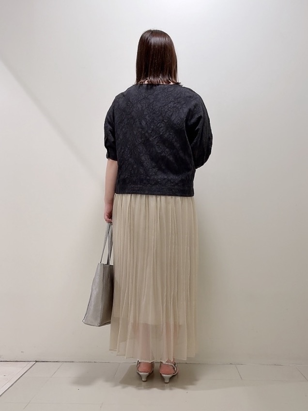 YUIさんの「UNTITLED｜【洗える/ショート丈】ジャカードボートネックブラウス」を使ったコーディネート