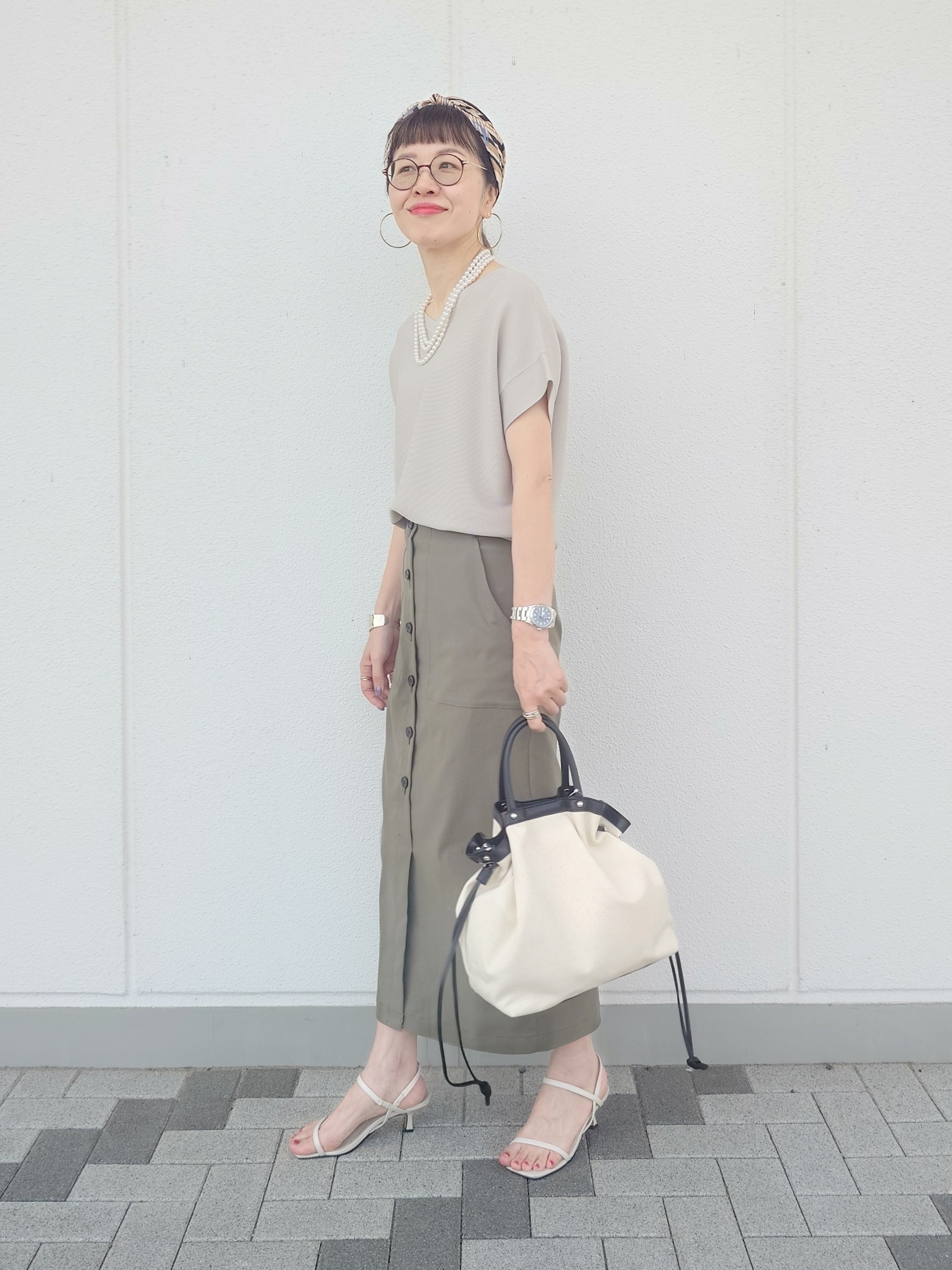 MUTSUKOさんの「UNTITLED｜【11色展開/体型カバー】前後2WAYフレンチスリーブニット」を使ったコーディネート