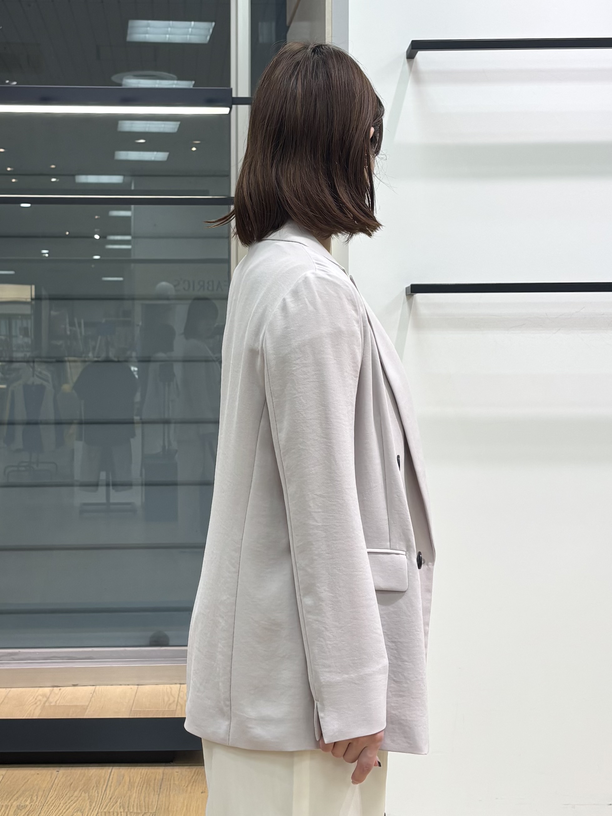 asamiさんの「INDIVI｜【洗える／アンサンブル可能】シアースストライプトップス」を使ったコーディネート