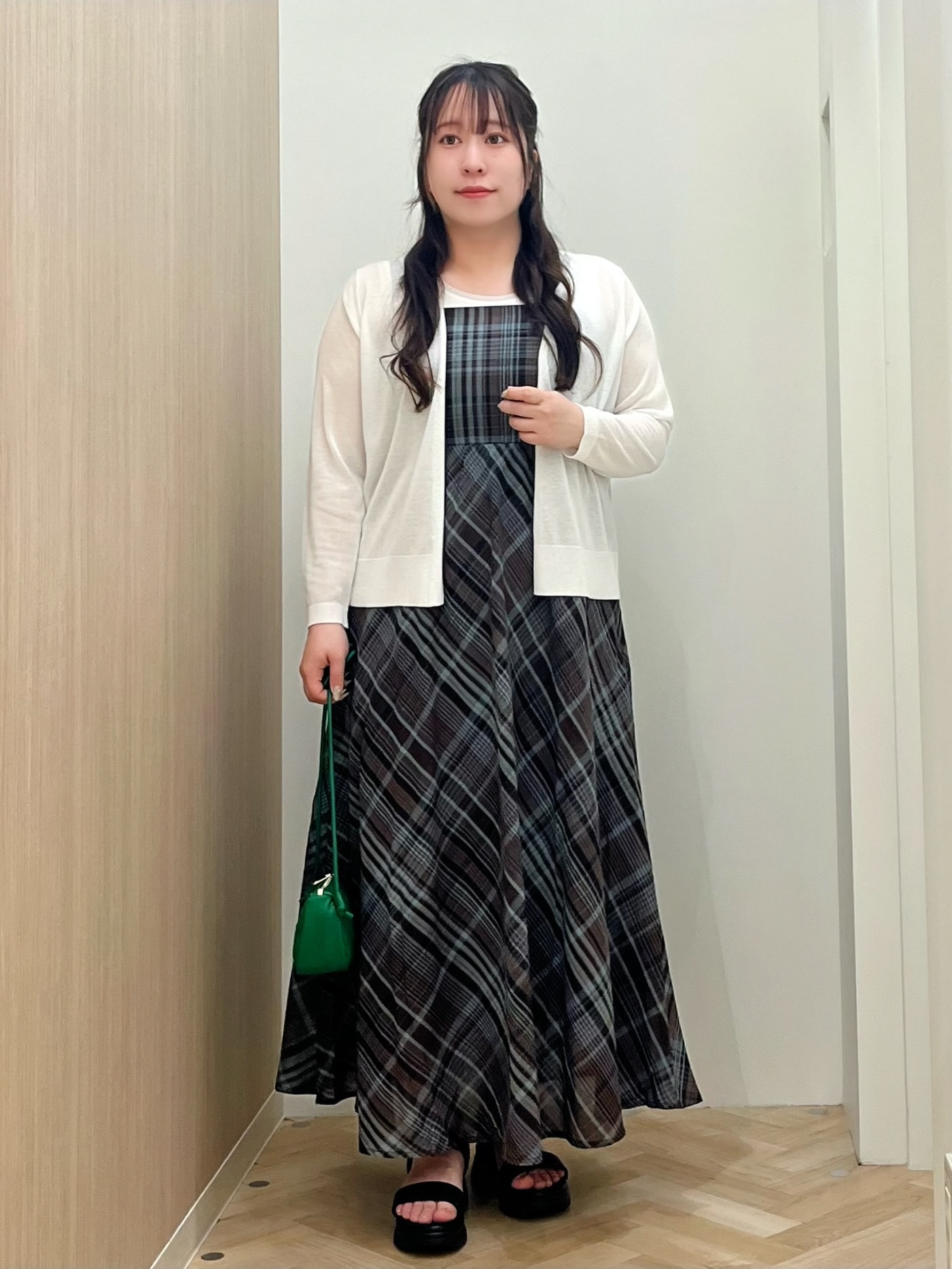 grove akari