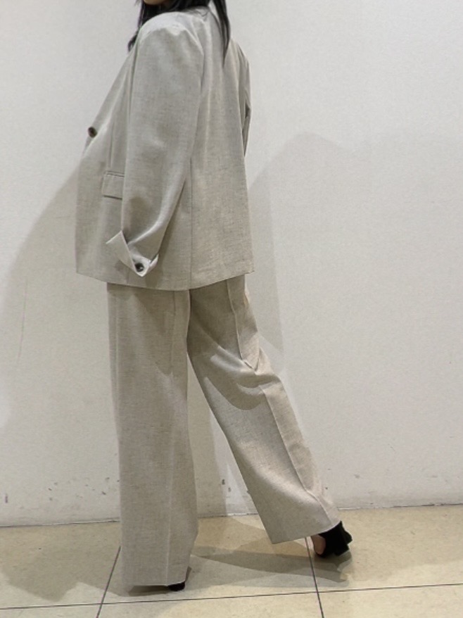 watanabeさんの「UNTITLED｜【さらりと快適/セットアップ可/UV/接触冷感】スラブカラーレスジャケット」を使ったコーディネート