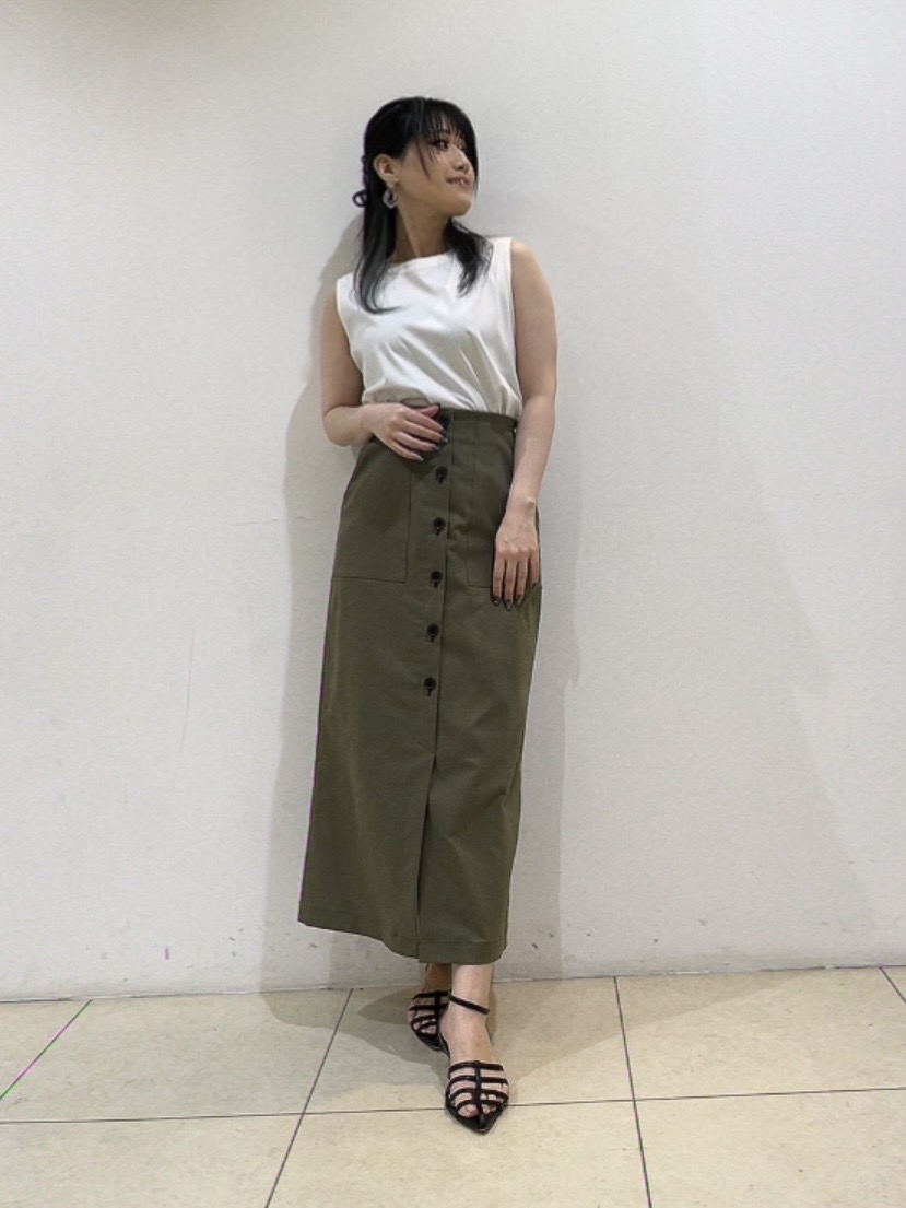 watanabeさんの「UNTITLED｜【UV/接触冷感/消臭/抗菌防臭】ベーシックフレンチスリーブプルオーバー」を使ったコーディネート