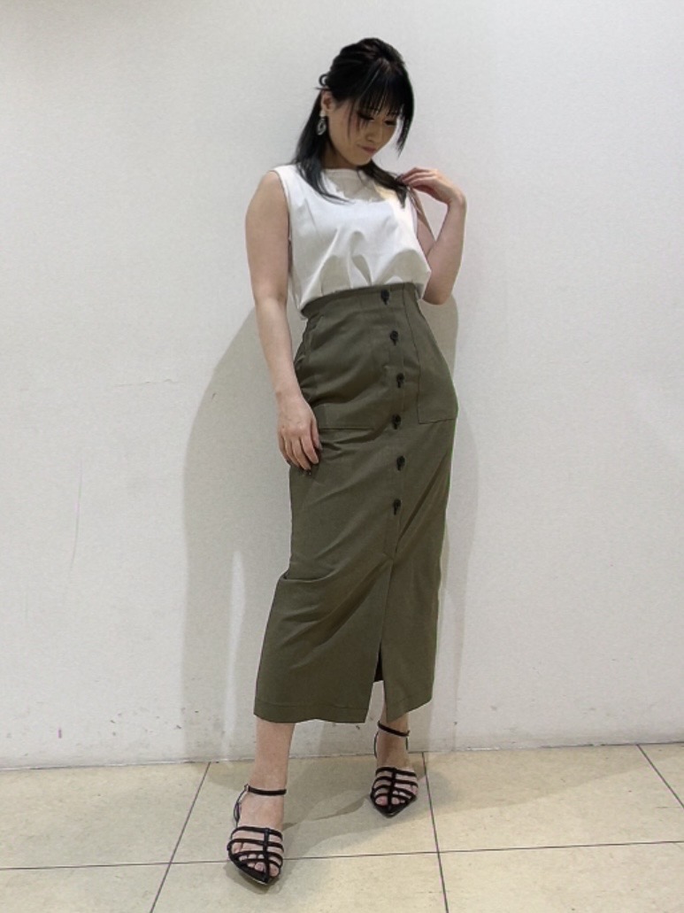 watanabeさんの「UNTITLED｜【UV/接触冷感/消臭/抗菌防臭】ベーシックフレンチスリーブプルオーバー」を使ったコーディネート