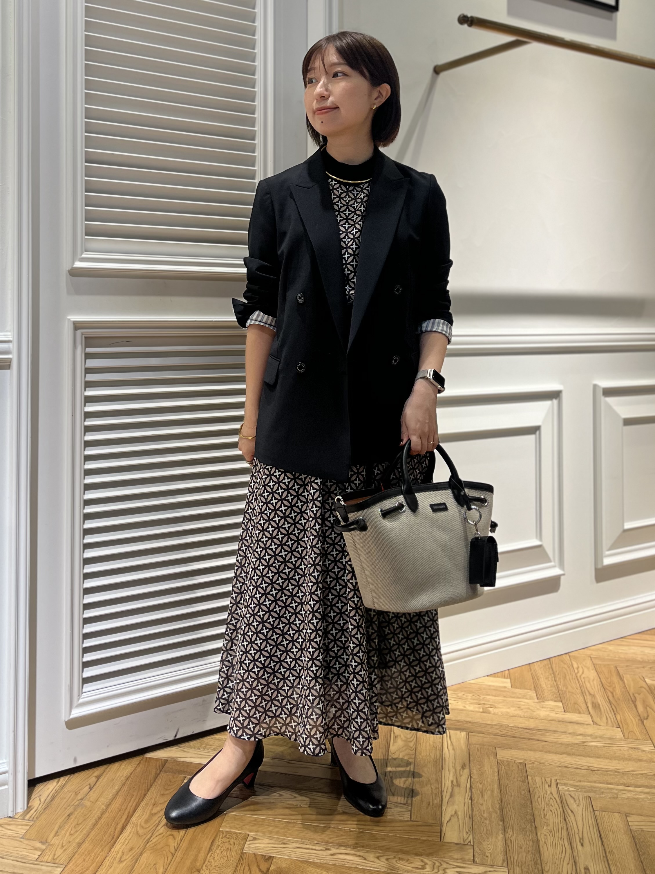 つじ まこさんの「DRESSTERIOR｜【セットアップ可】ピークドダブルライトストレッチジャケット」を使ったコーディネート