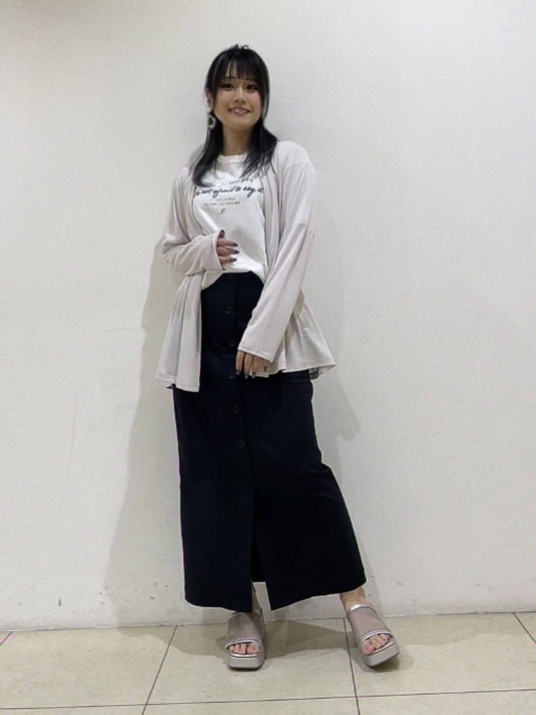 watanabeさんの「UNTITLED｜【接触冷感/UVカット/遮熱機能】フライスジャージカーディガン」を使ったコーディネート