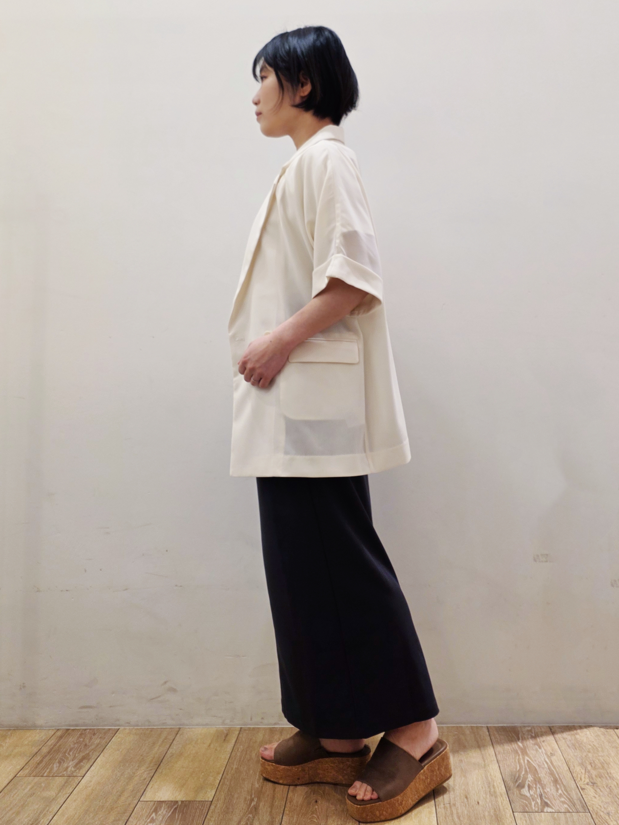 yuyuさんの「OPAQUE.CLIP｜【接触冷感／吸水速乾／防シワ】リネンライクテーラードジャケット《洗濯機OK》」を使ったコーディネート