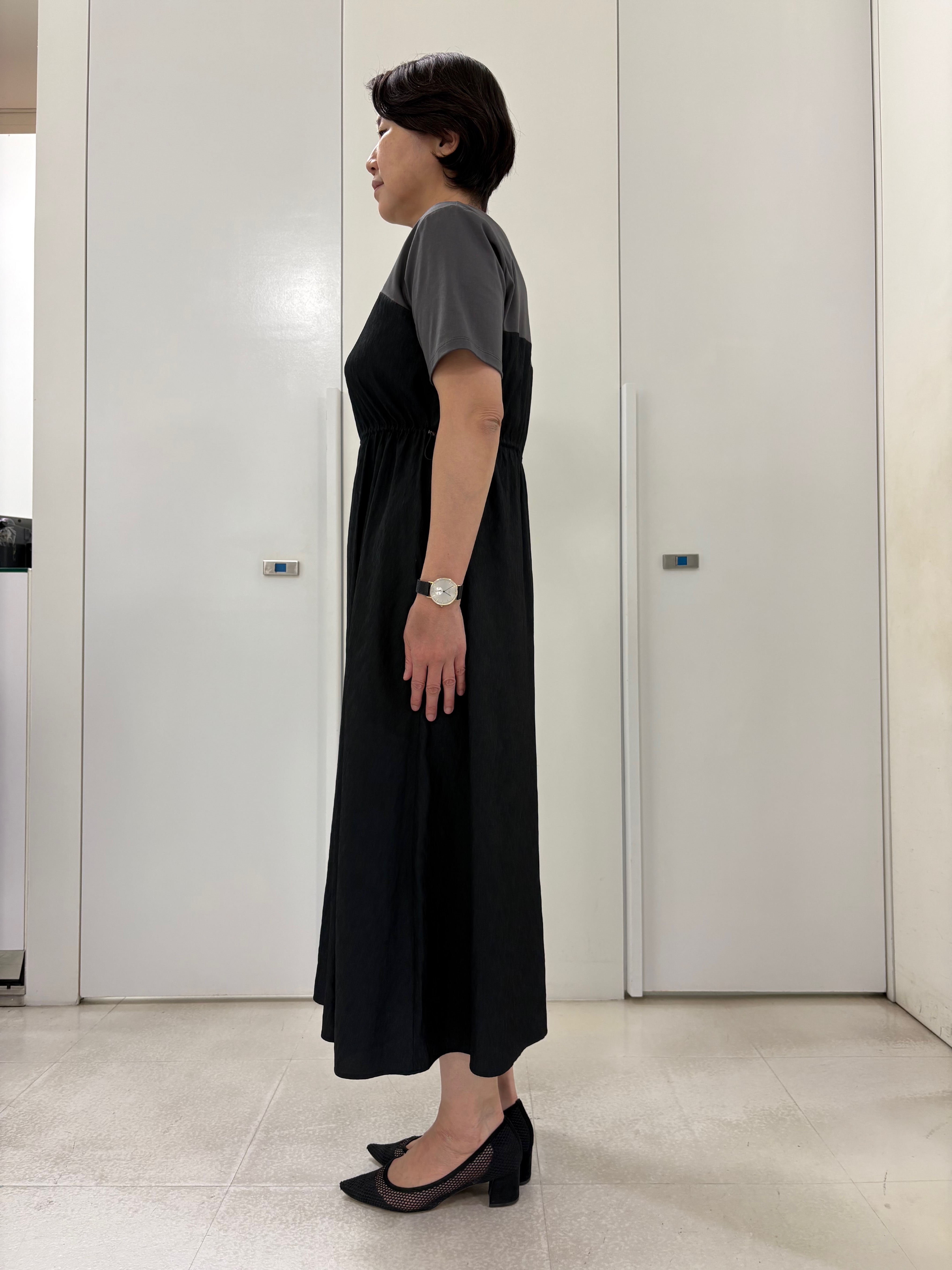 hIさんの「COUP DE CHANCE｜【手洗い可】異素材ドッキングワンピース」を使ったコーディネート