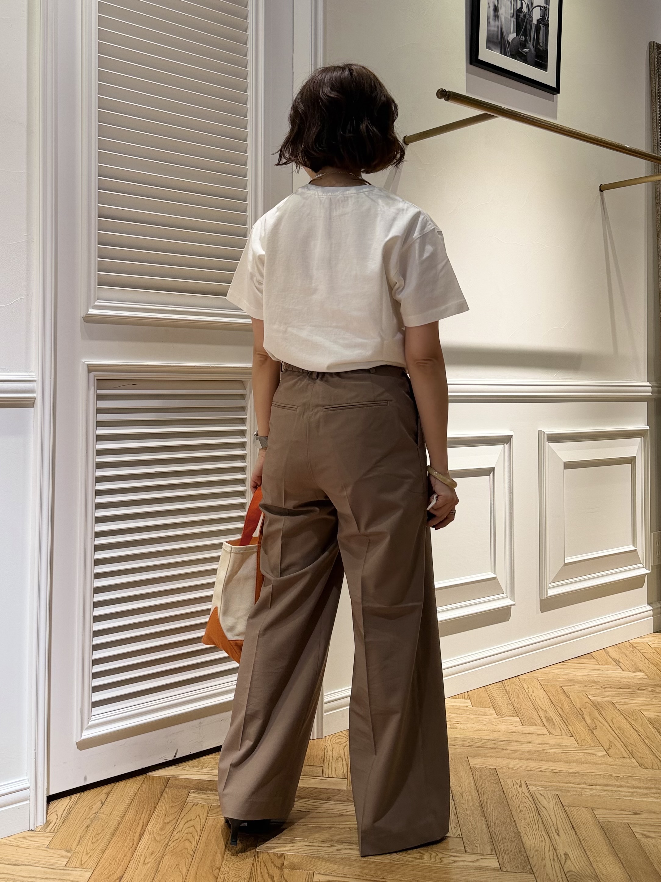 つじ まこさんの「DRESSTERIOR｜【接触冷感】STAR WARS カプセルグローグTシャツ」を使ったコーディネート