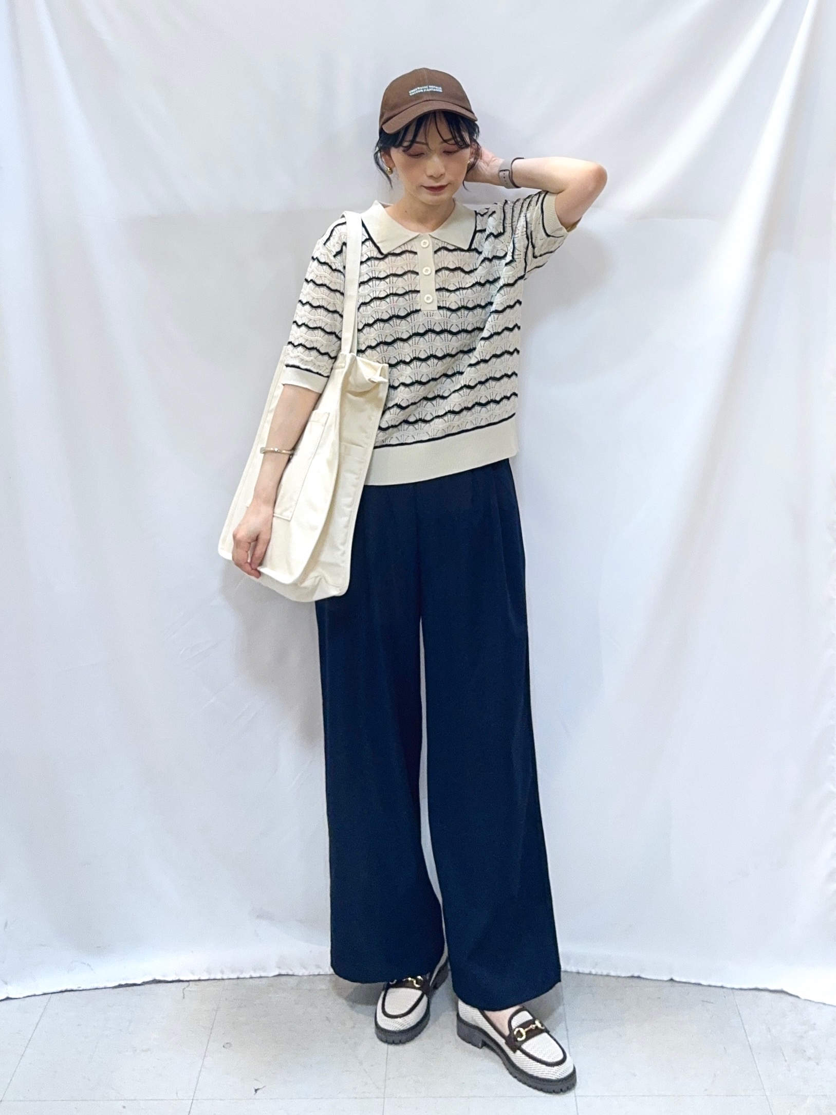 𝐇𝐢𝐫𝐨𝐦𝐢さんの「SHOO･LA･RUE｜【S-LL/洗濯機可】ニュアンスボーダー シアーニットポロ」を使ったコーディネート