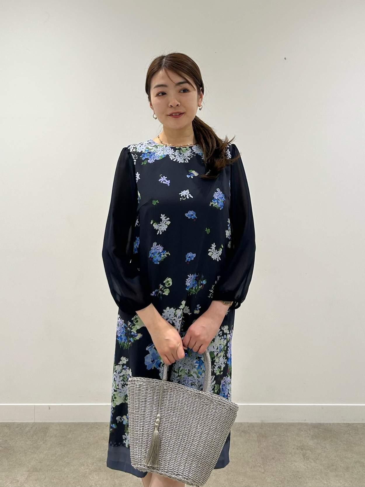 hayaseさんの「COUP DE CHANCE｜【co creation and yours／SS～L】多色花柄プリントワンピース」を使ったコーディネート