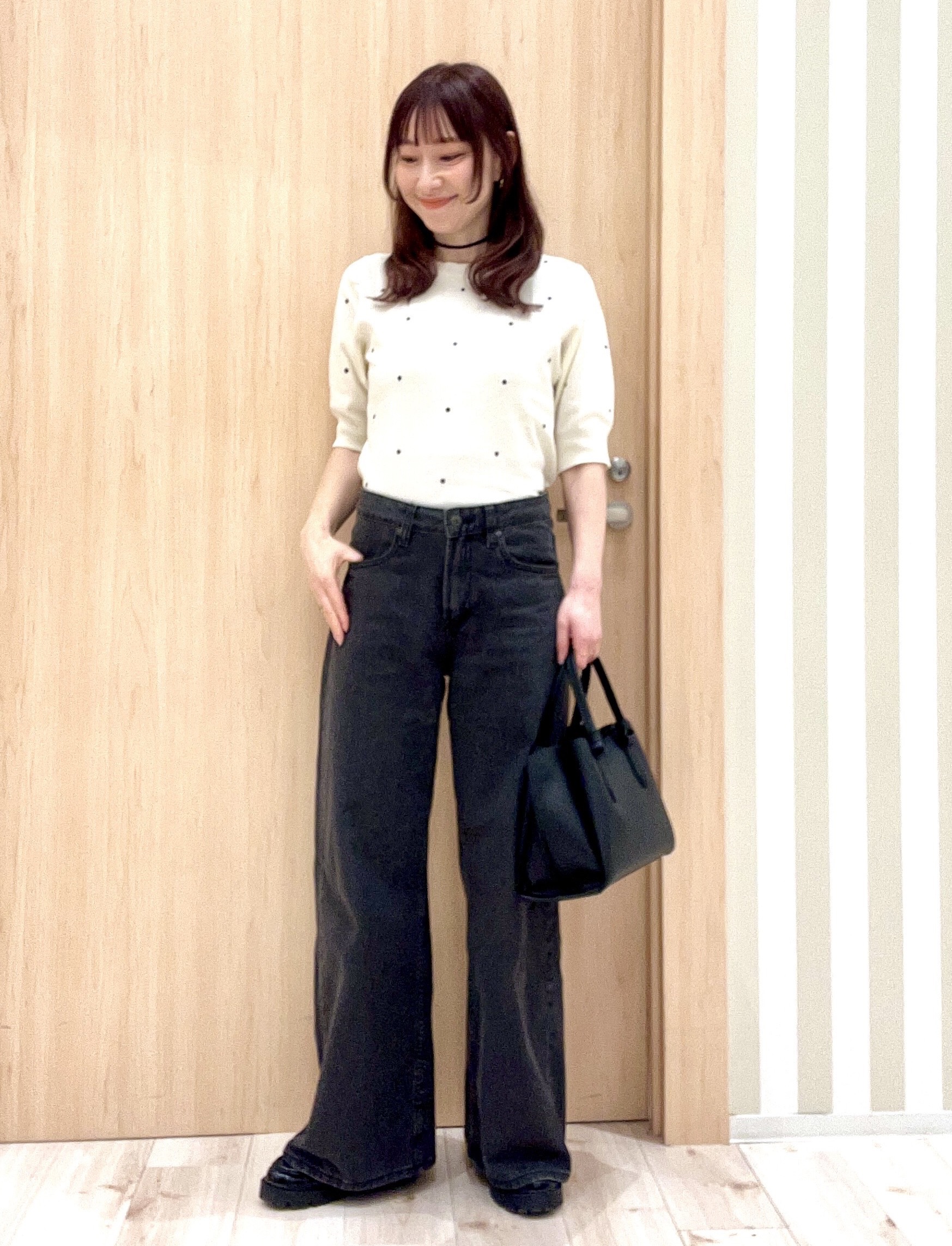 ririさんの「SHOO･LA･RUE｜【S-LL/二の腕カバー】品よく隠せる ドット刺繍5分袖ニット」を使ったコーディネート