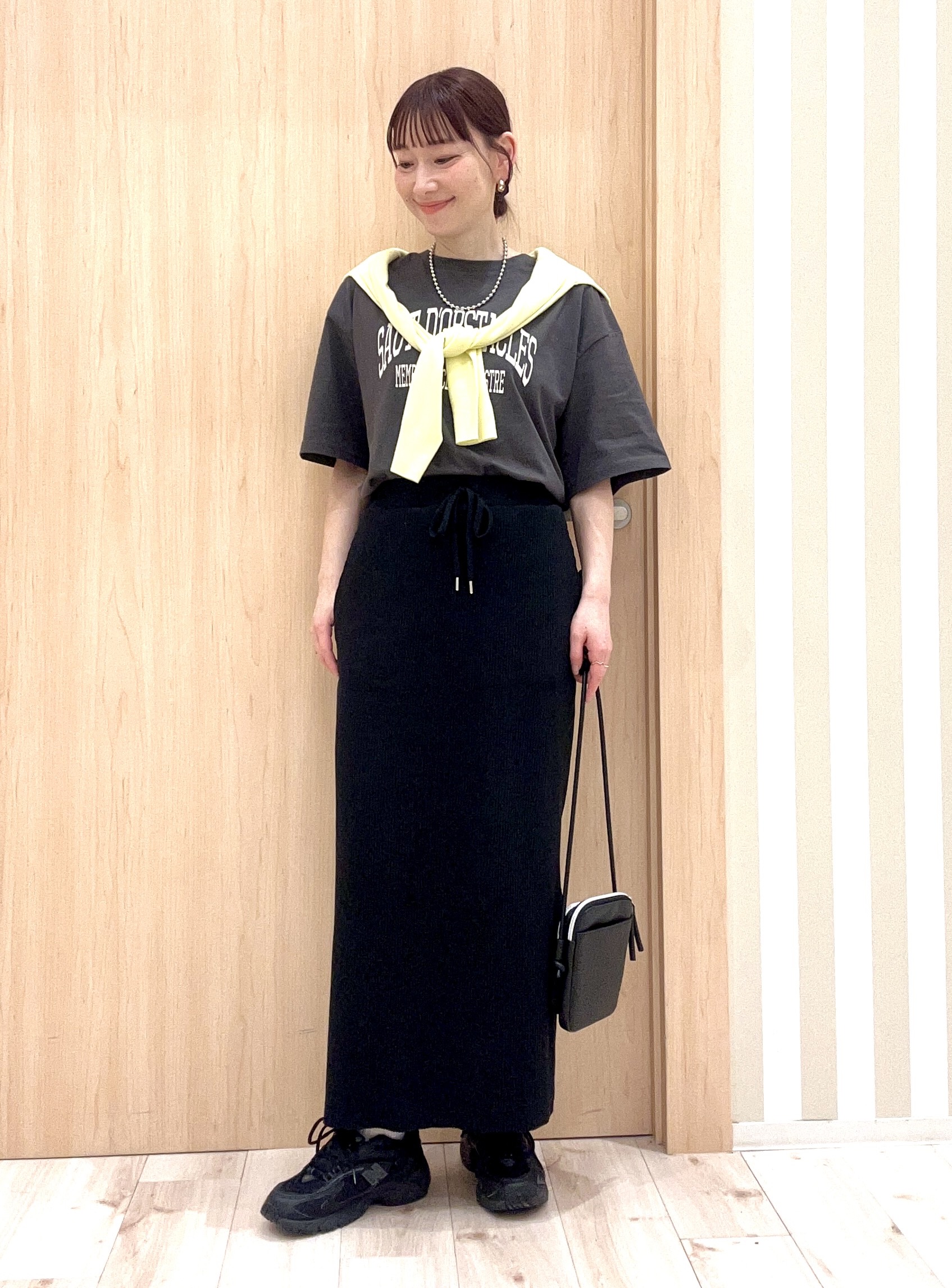 ririさんの「SHOO･LA･RUE｜【綿100%/S-LL/プチプラ】ゆるシルエット シンプルTシャツ」を使ったコーディネート