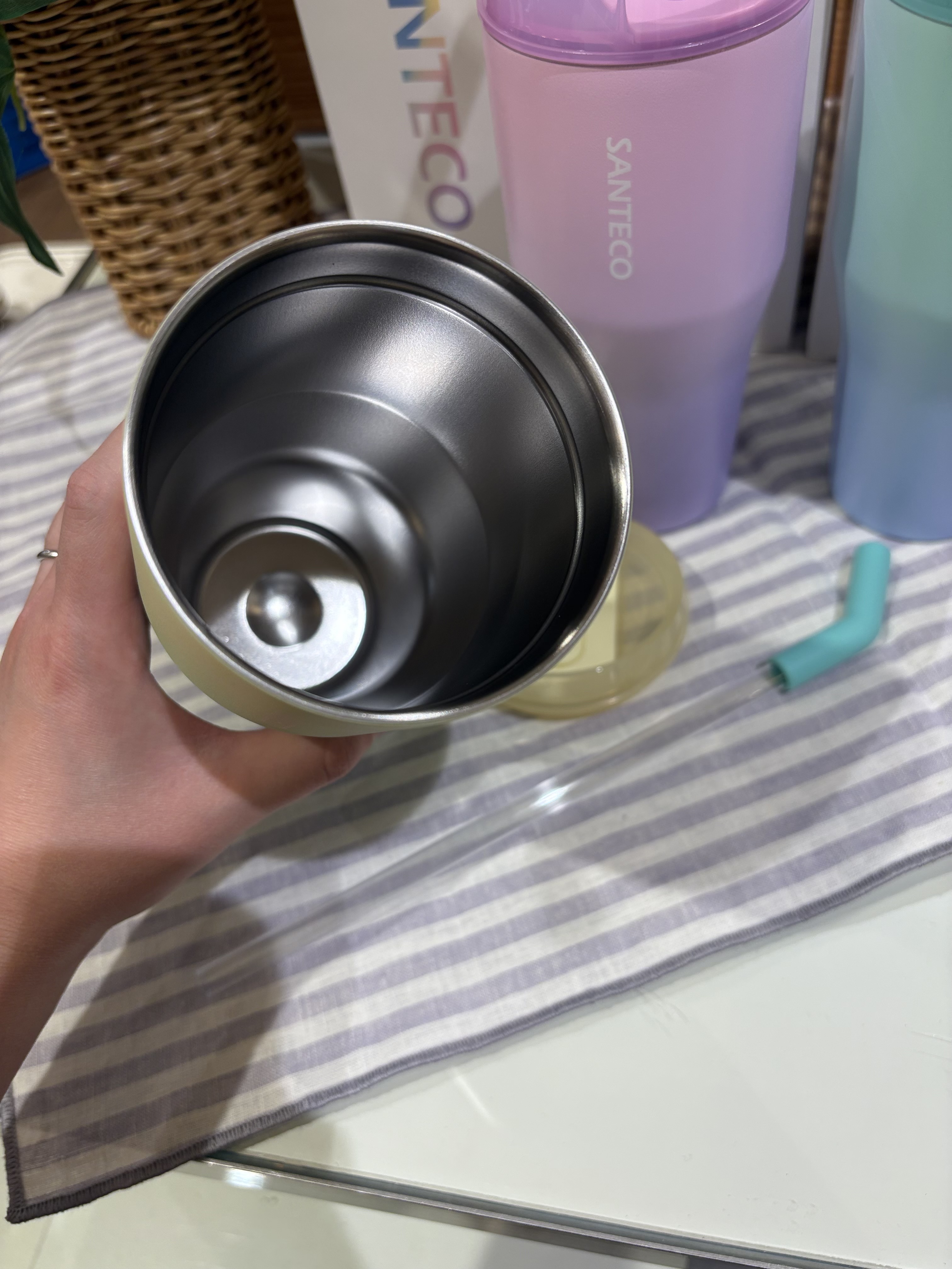 MOLさんの「212 KITCHEN STORE｜ANIE 2WAYタンブラー670 イエロー&times;グリーン」を使ったコーディネート