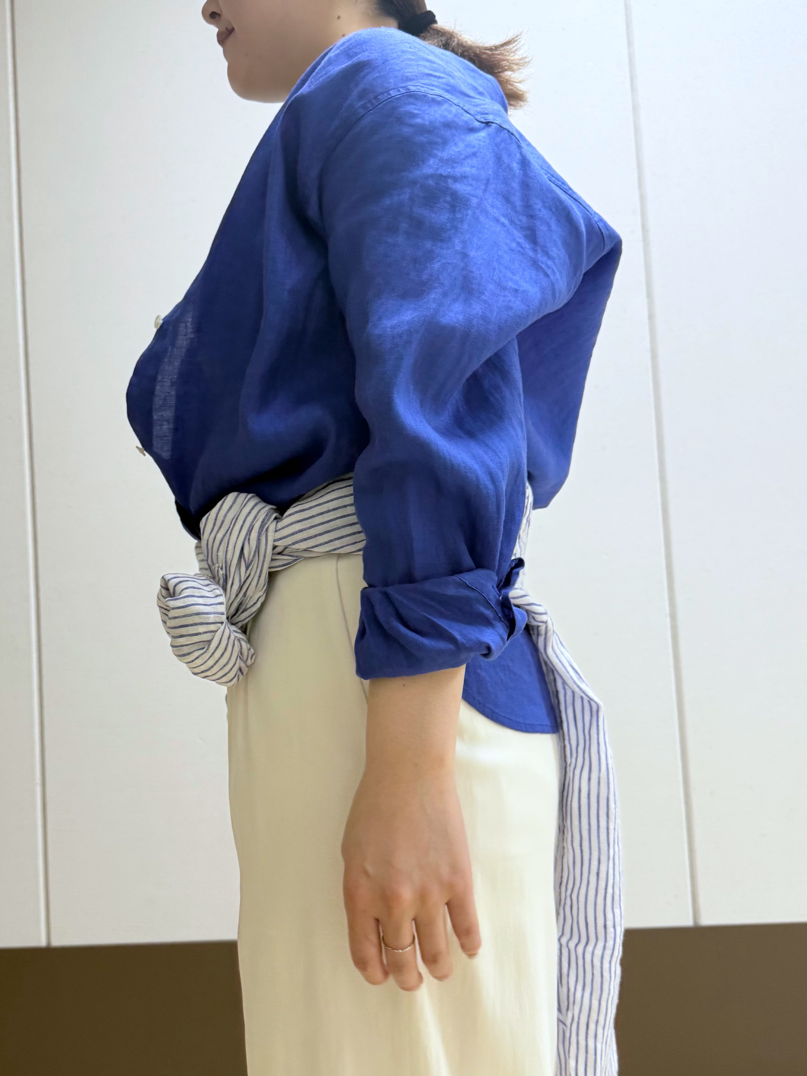 Rikoさんの「INDIVI｜【接触冷感／2WAY】カシュクールリネンシャツ」を使ったコーディネート