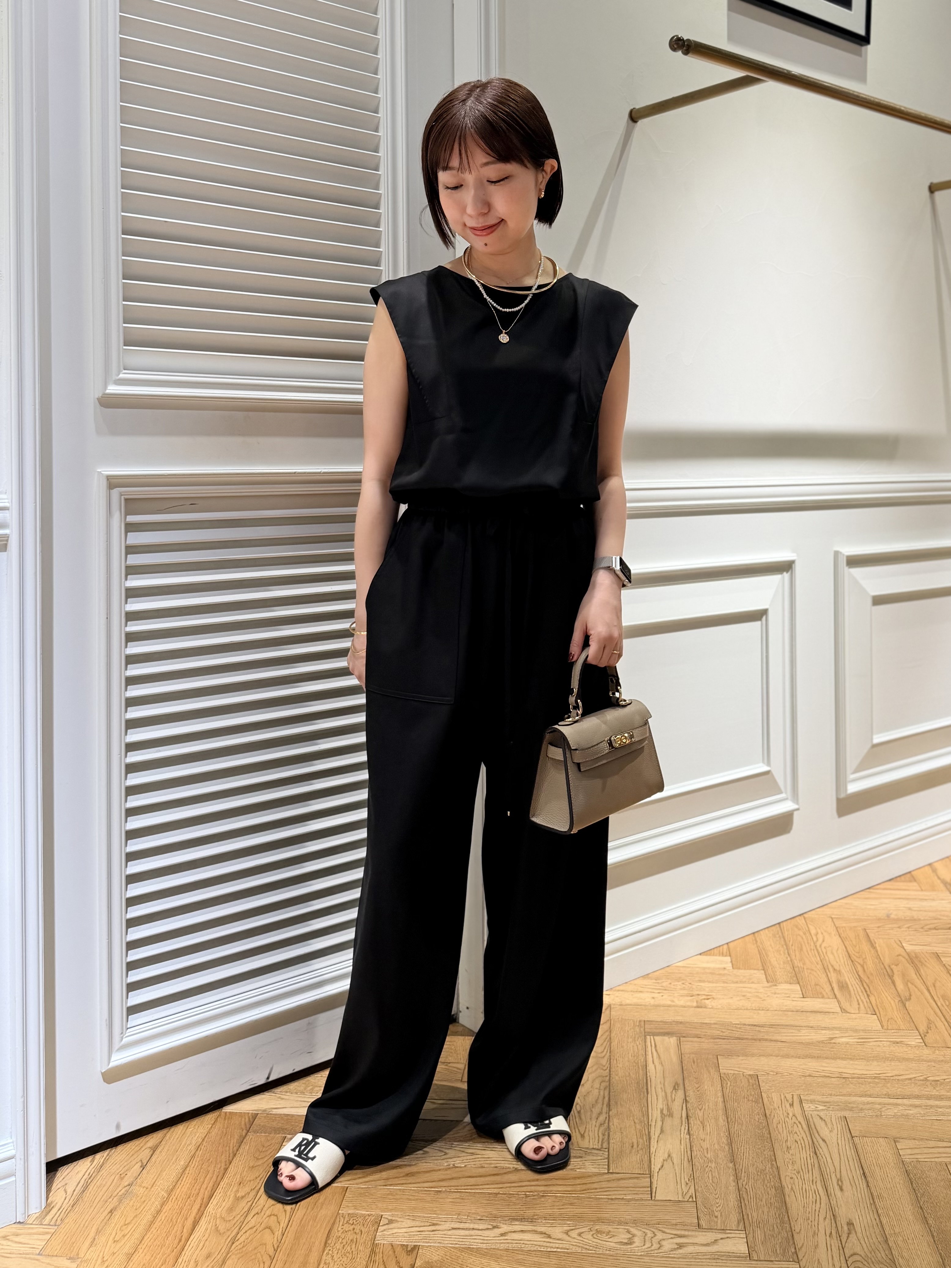 つじ まこさんの「DRESSTERIOR｜【ウォッシャブル】フレンチスリーブ コンビネゾン」を使ったコーディネート