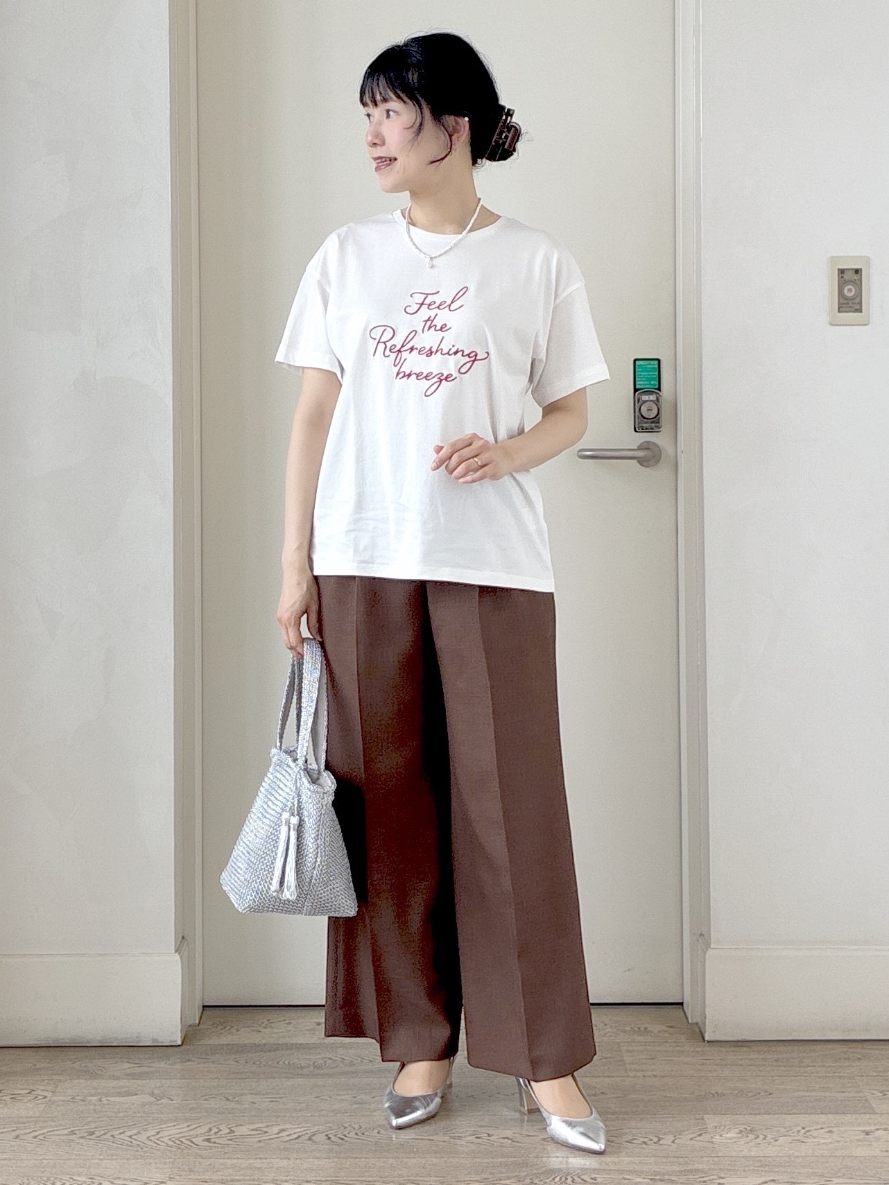  beni_gingerさんの「Reflect｜【接触冷感】ラインアート刺繍Tシャツ」を使ったコーディネート