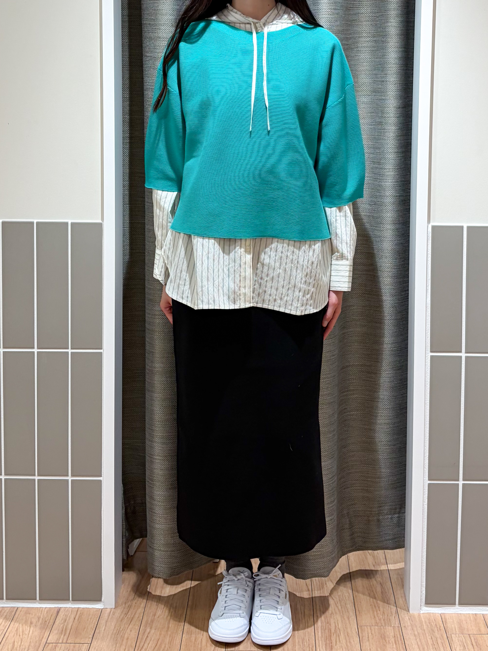 Kotoさんの「grove｜【貴島明日香さん着用／洗濯機OK】レイヤードにもおすすめ、軽やかクロップドニット」を使ったコーディネート
