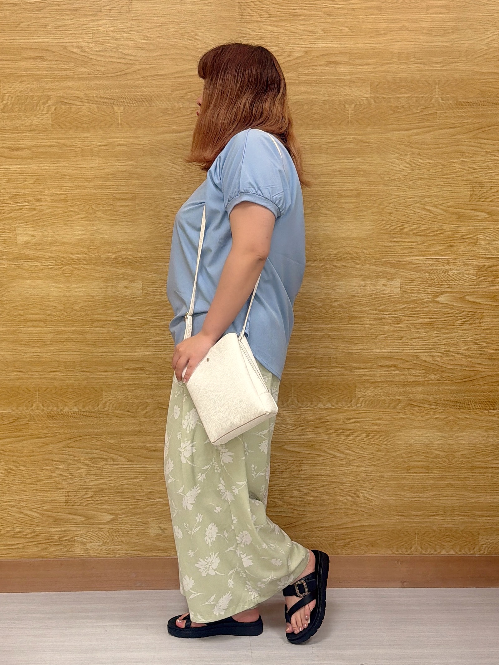 ぁむさんの「SHOO･LA･RUE｜【ひんやり/洗濯後しわになりにくい】インせず着られる さらっとタッチのドルマンブラウス」を使ったコーディネート