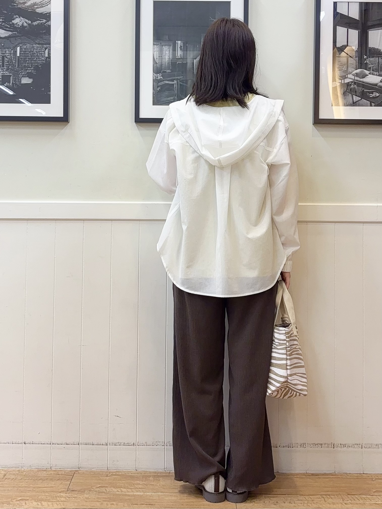 えぬさんの「SHOO･LA･RUE｜【UVカット/接触冷感】とろみタックノースリーブトップス」を使ったコーディネート