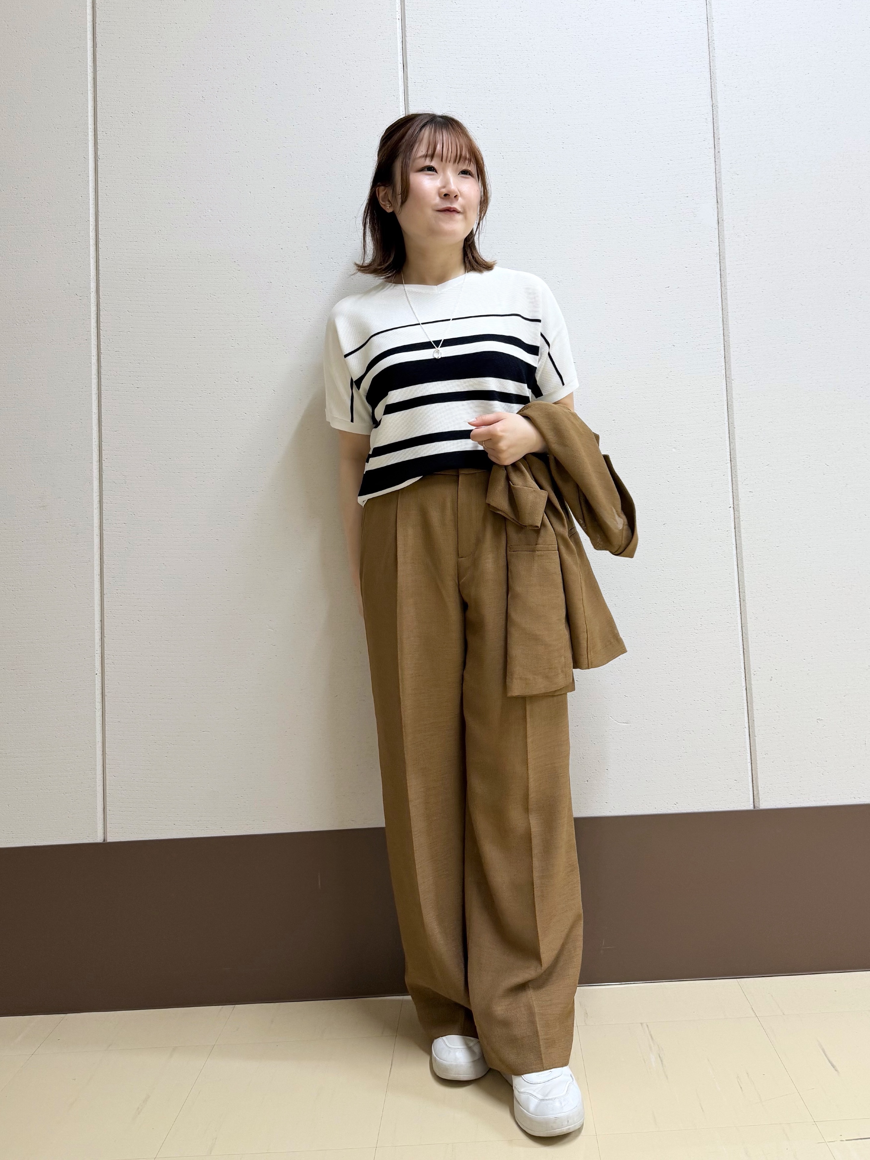 Rikoさんの「INDIVI｜【洗える】ガーター編みVネックニットT」を使ったコーディネート