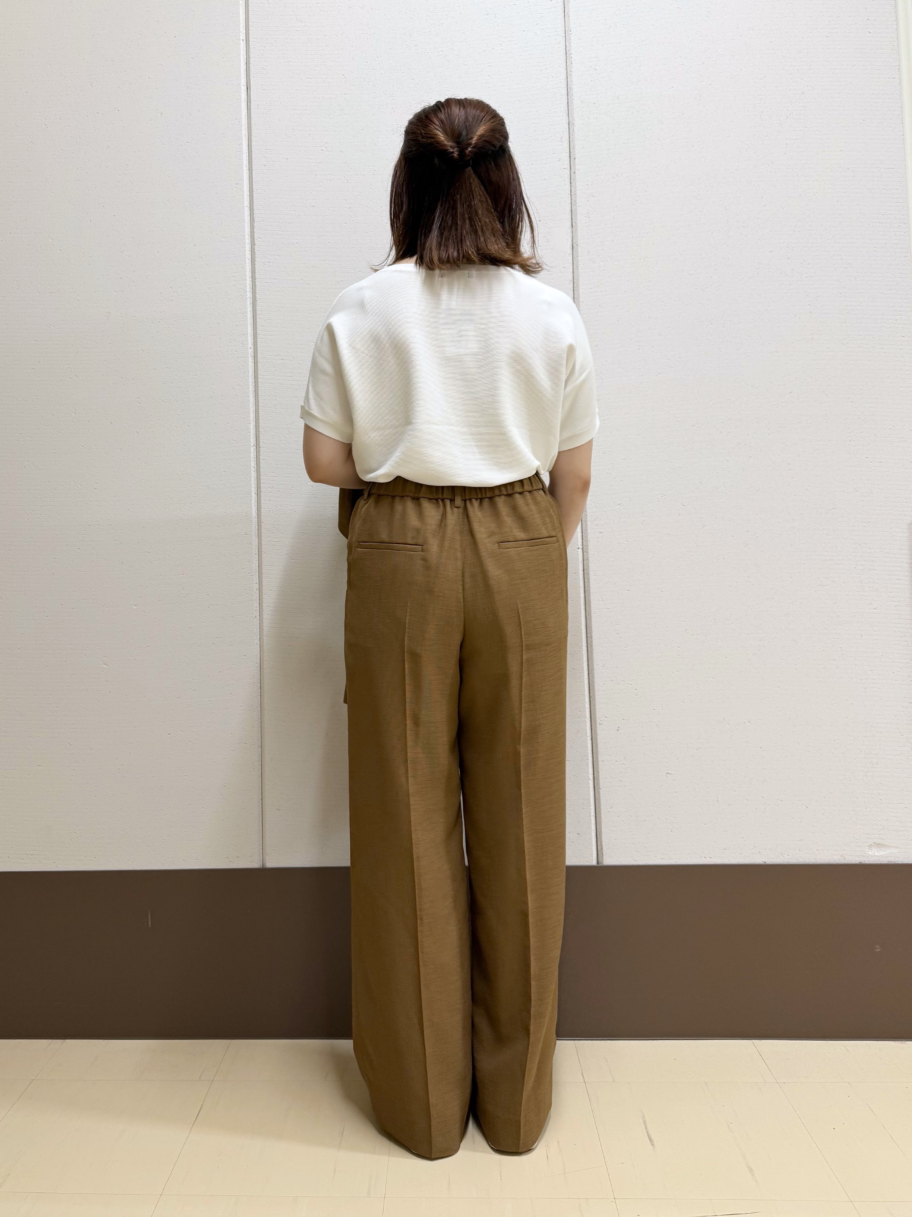 Rikoさんの「INDIVI｜【洗える】ガーター編みVネックニットT」を使ったコーディネート