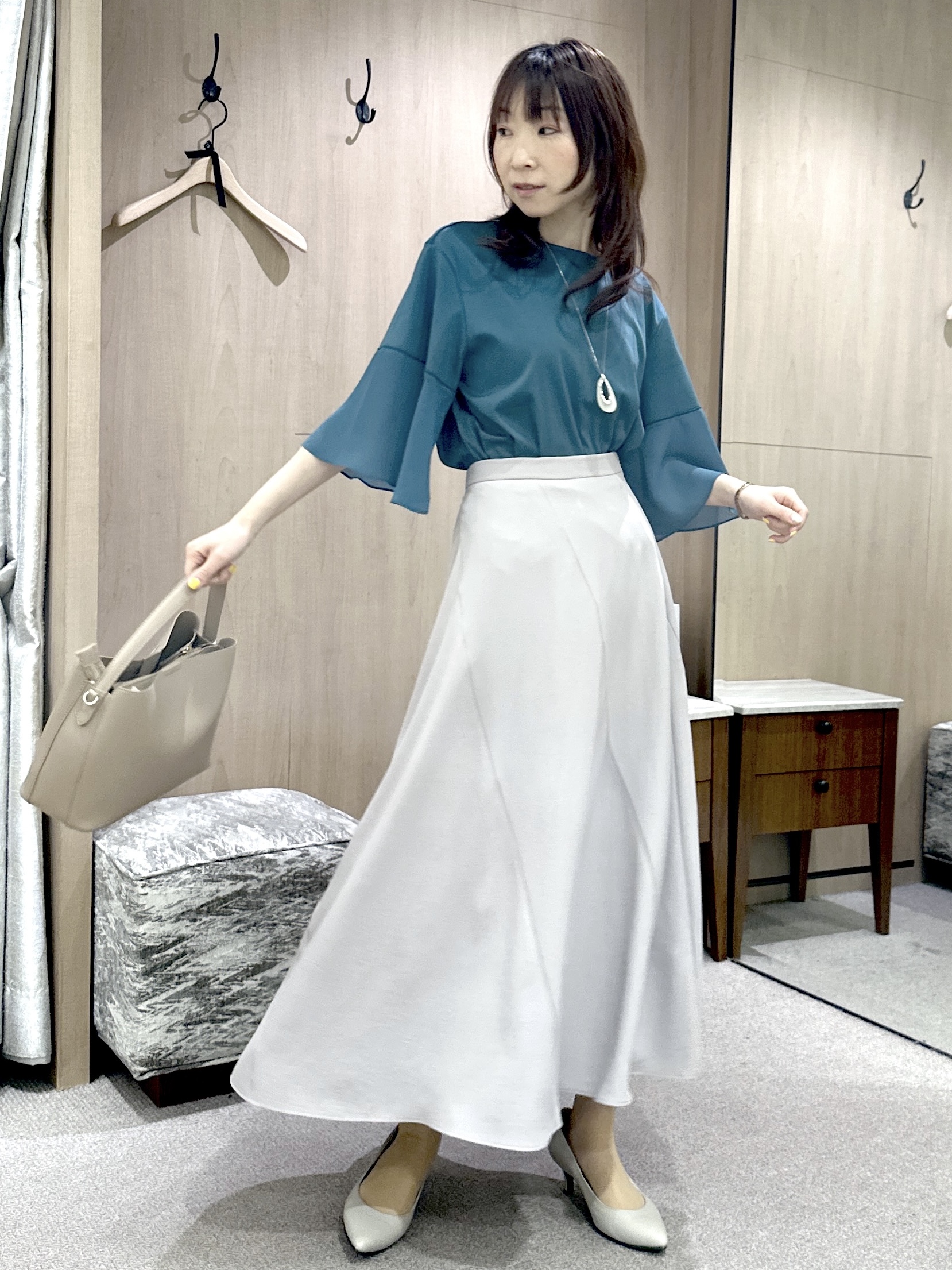 Miwaさんの「UNTITLED｜【アンサンブル可/日除け・冷房対策】シアーレーヨンZIPカーディガン」を使ったコーディネート