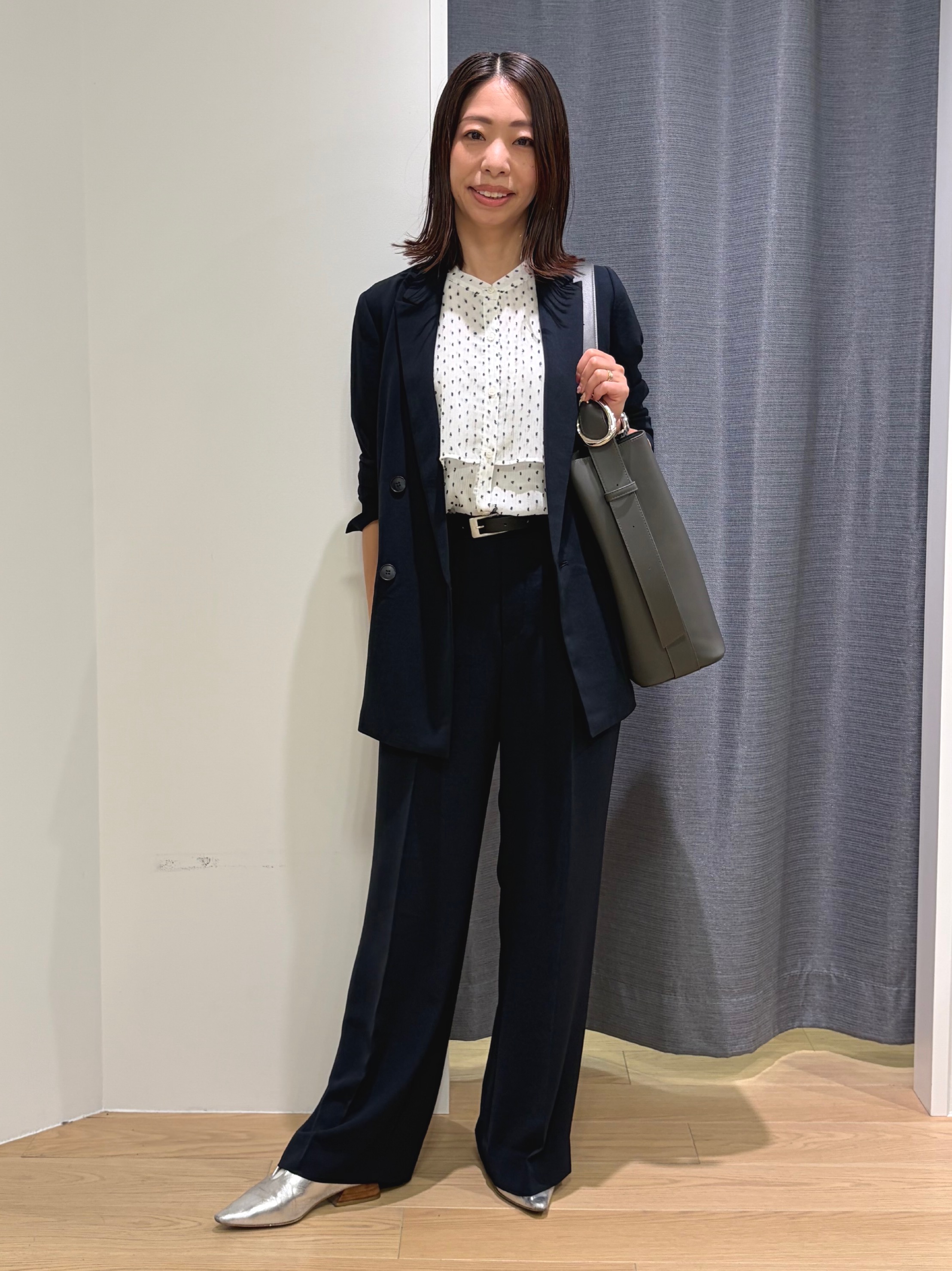 Mikoさんの「INDIVI｜【洗える／多機能／SETUP可】着る日傘ダブルジャケット」を使ったコーディネート