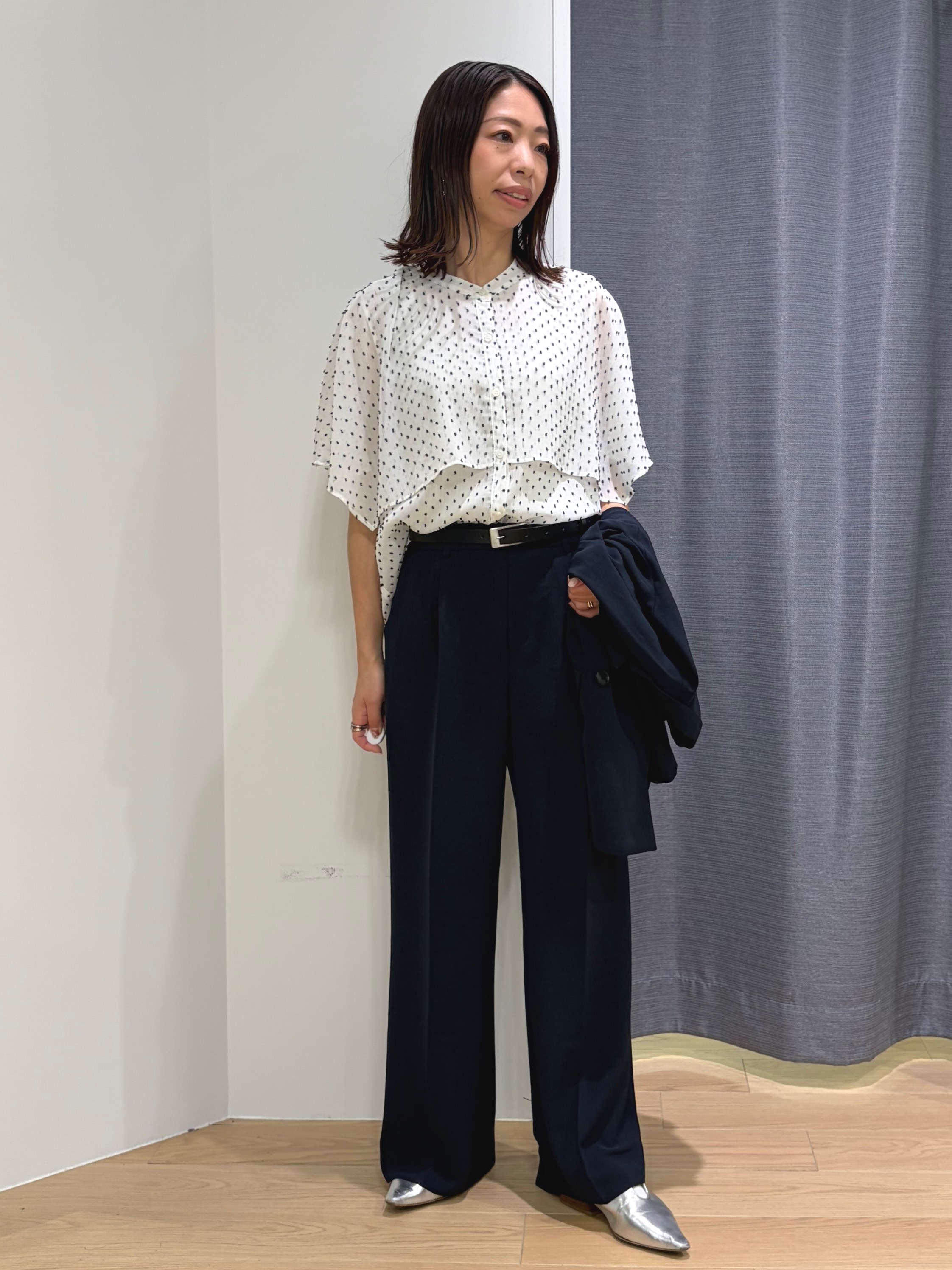Mikoさんの「INDIVI｜【洗える／多機能／SETUP可】着る日傘ダブルジャケット」を使ったコーディネート