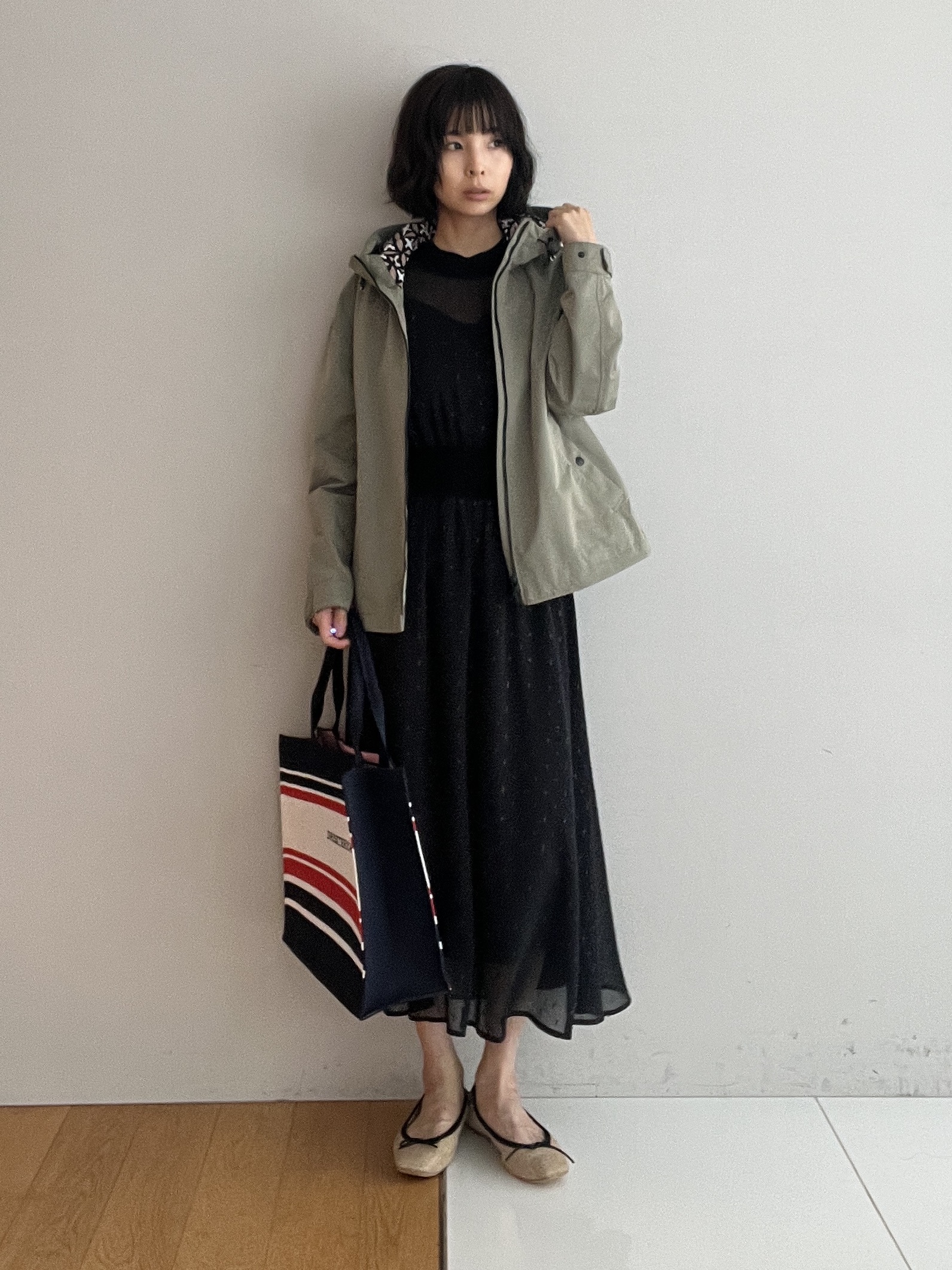 misaさんの「DRESSTERIOR｜【ウォッシャブル/撥水素材】撥水ツイル マウンテンパーカー」を使ったコーディネート