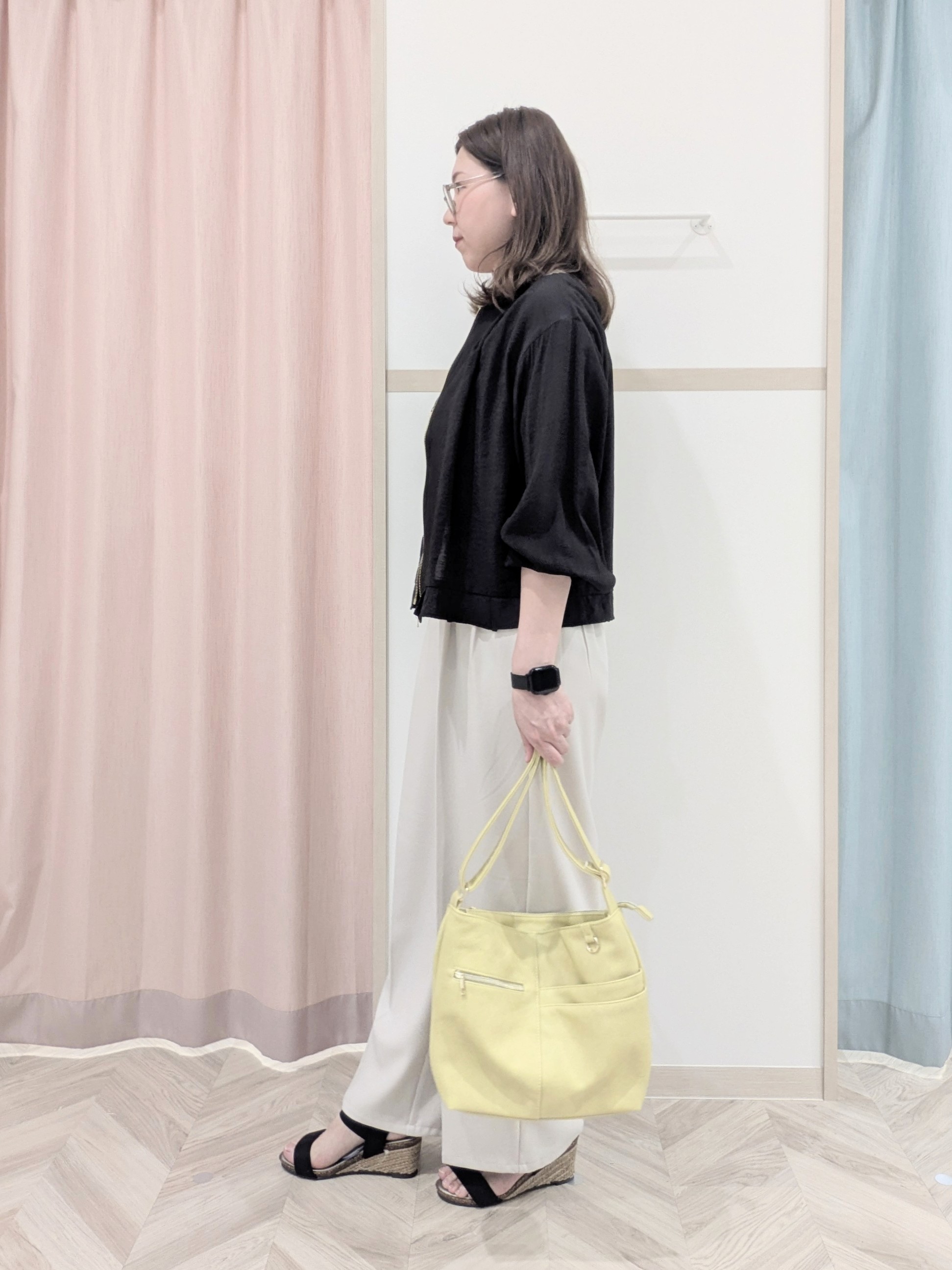 miyuさんの「SHOO･LA･RUE｜【洗濯機可/UV/S-LL】程よい透け感 ノーカラーシアーブルゾン」を使ったコーディネート