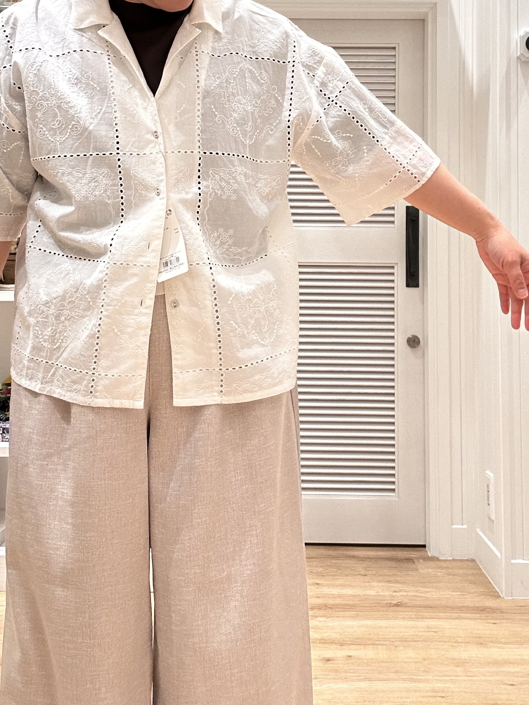 Aiさんの「Dessin｜【セットアップ可/洗える】刺繍スクエアレースシャツ」を使ったコーディネート