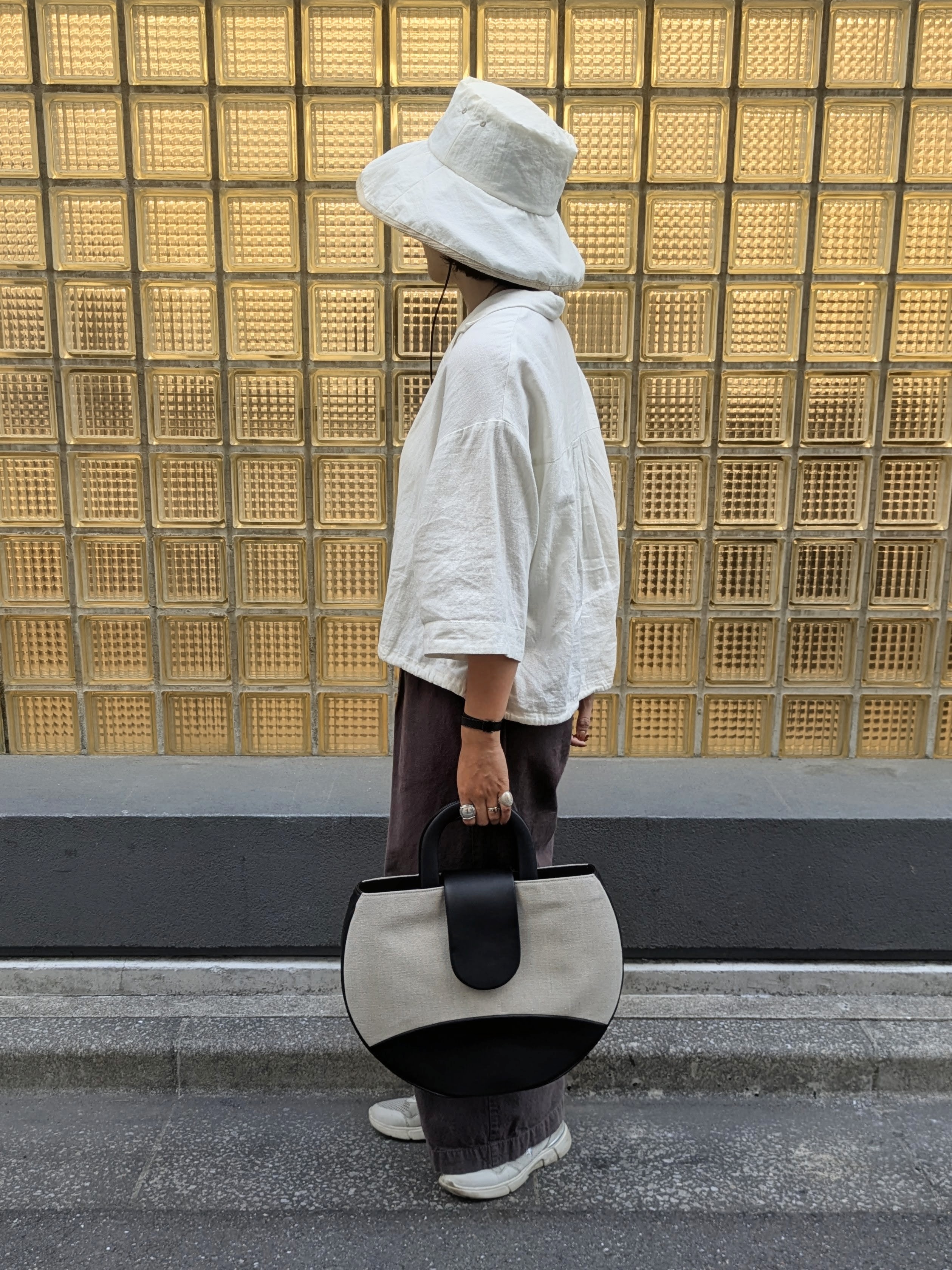 MTさんの「HIROKO HAYASHI｜【WEB・銀座店・松屋店限定】RONDINE（ロンディネ）ハンドバッグ」を使ったコーディネート