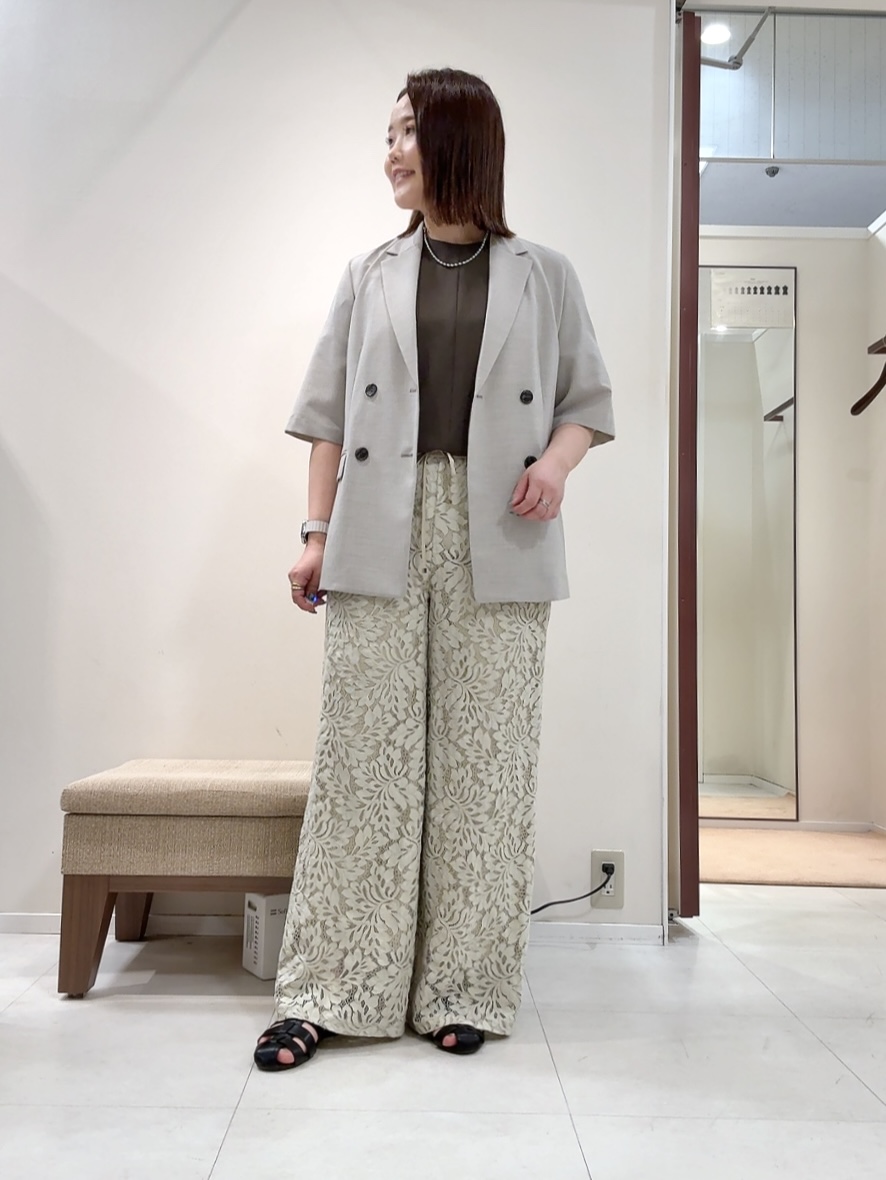 YUIさんの「UNTITLED｜【シワになりにくい/セットアップ可/接触冷感】ハーフスリーブジャケット」を使ったコーディネート