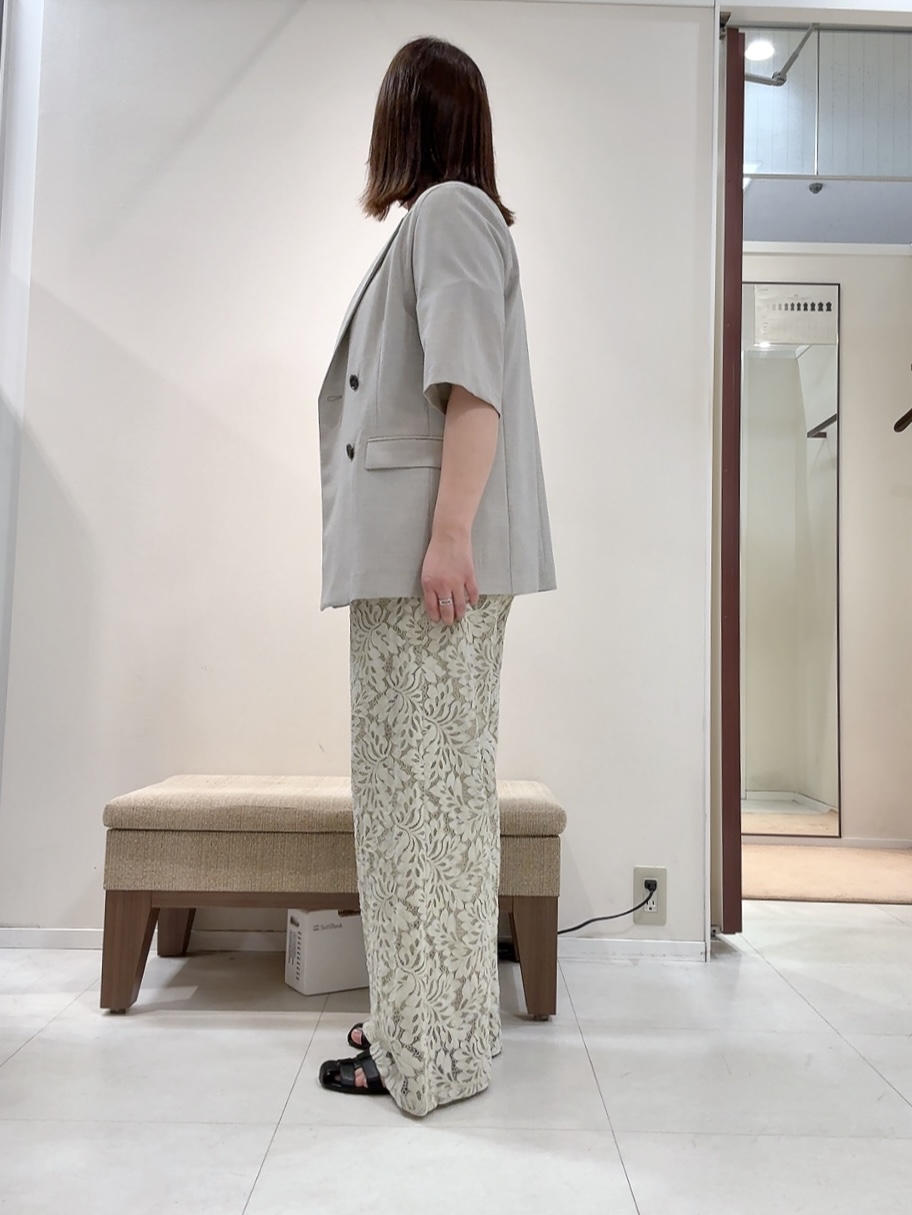 YUIさんの「UNTITLED｜【シワになりにくい/セットアップ可/接触冷感】ハーフスリーブジャケット」を使ったコーディネート
