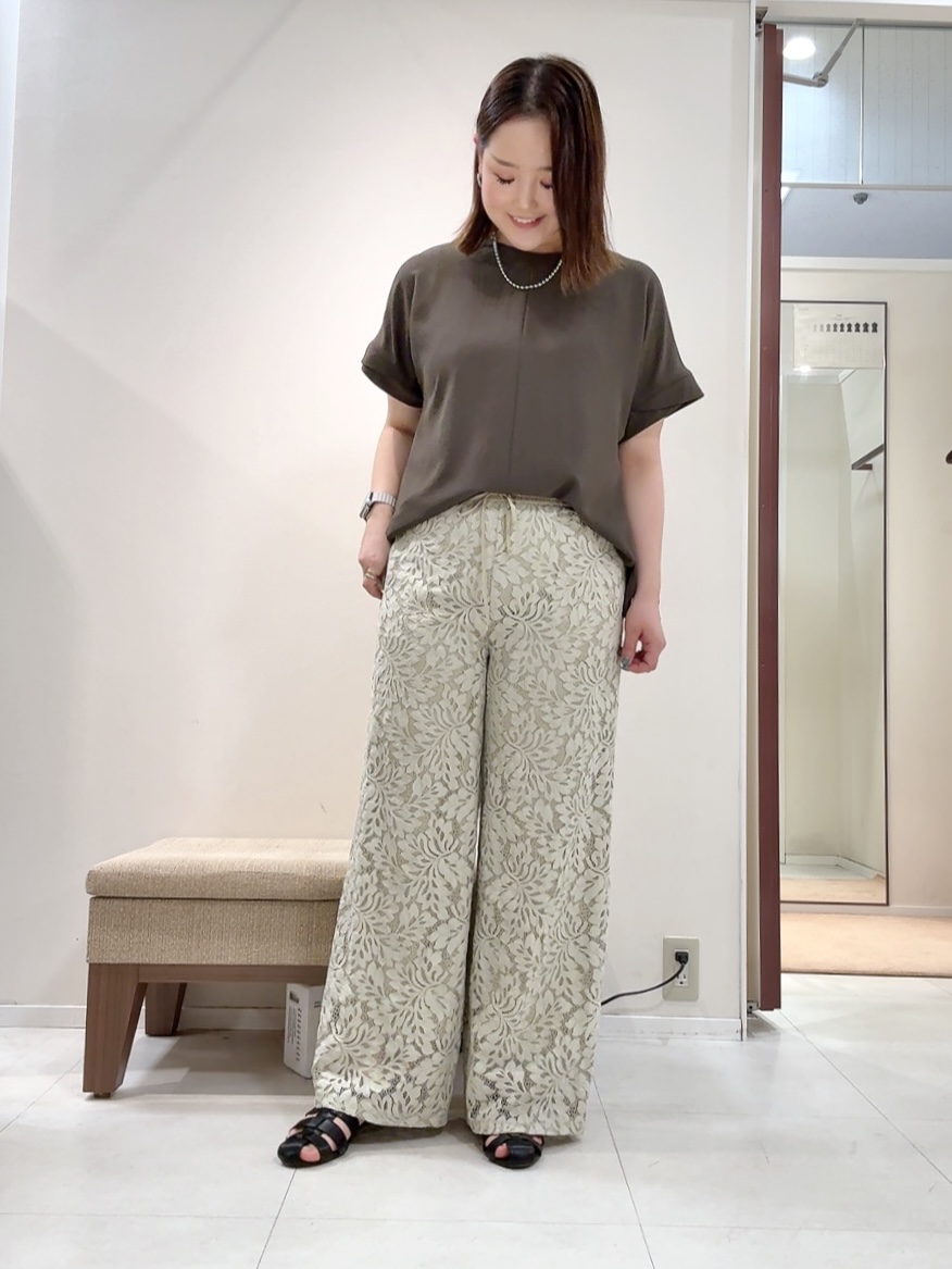 YUIさんの「UNTITLED｜【シワになりにくい/セットアップ可/接触冷感】ハーフスリーブジャケット」を使ったコーディネート
