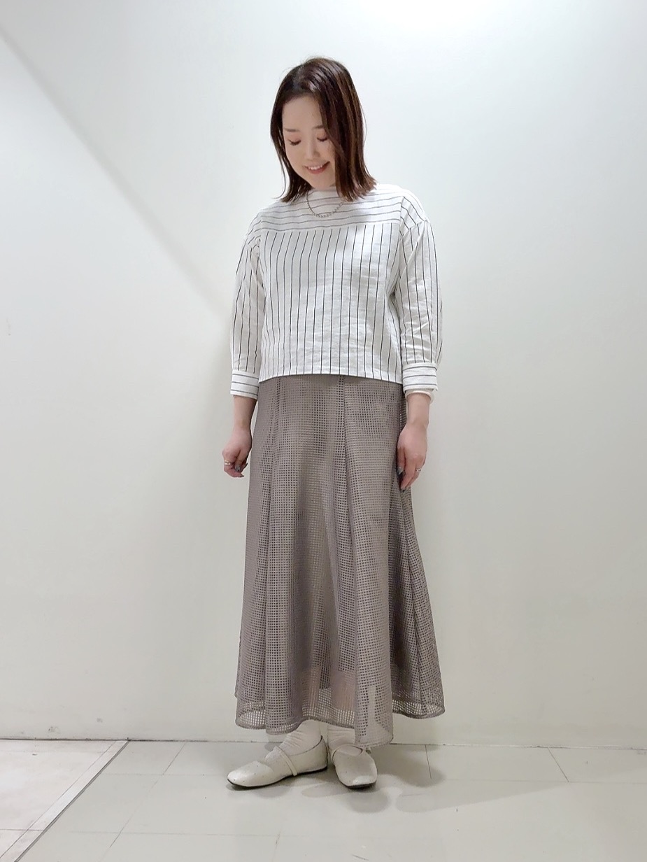 YUIさんの「UNTITLED｜【洗える/6分袖】ボートネックブラウス」を使ったコーディネート