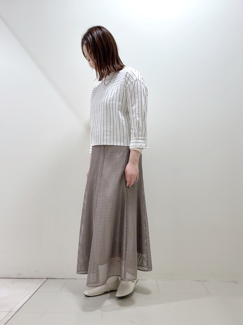 YUIさんの「UNTITLED｜【洗える/6分袖】ボートネックブラウス」を使ったコーディネート